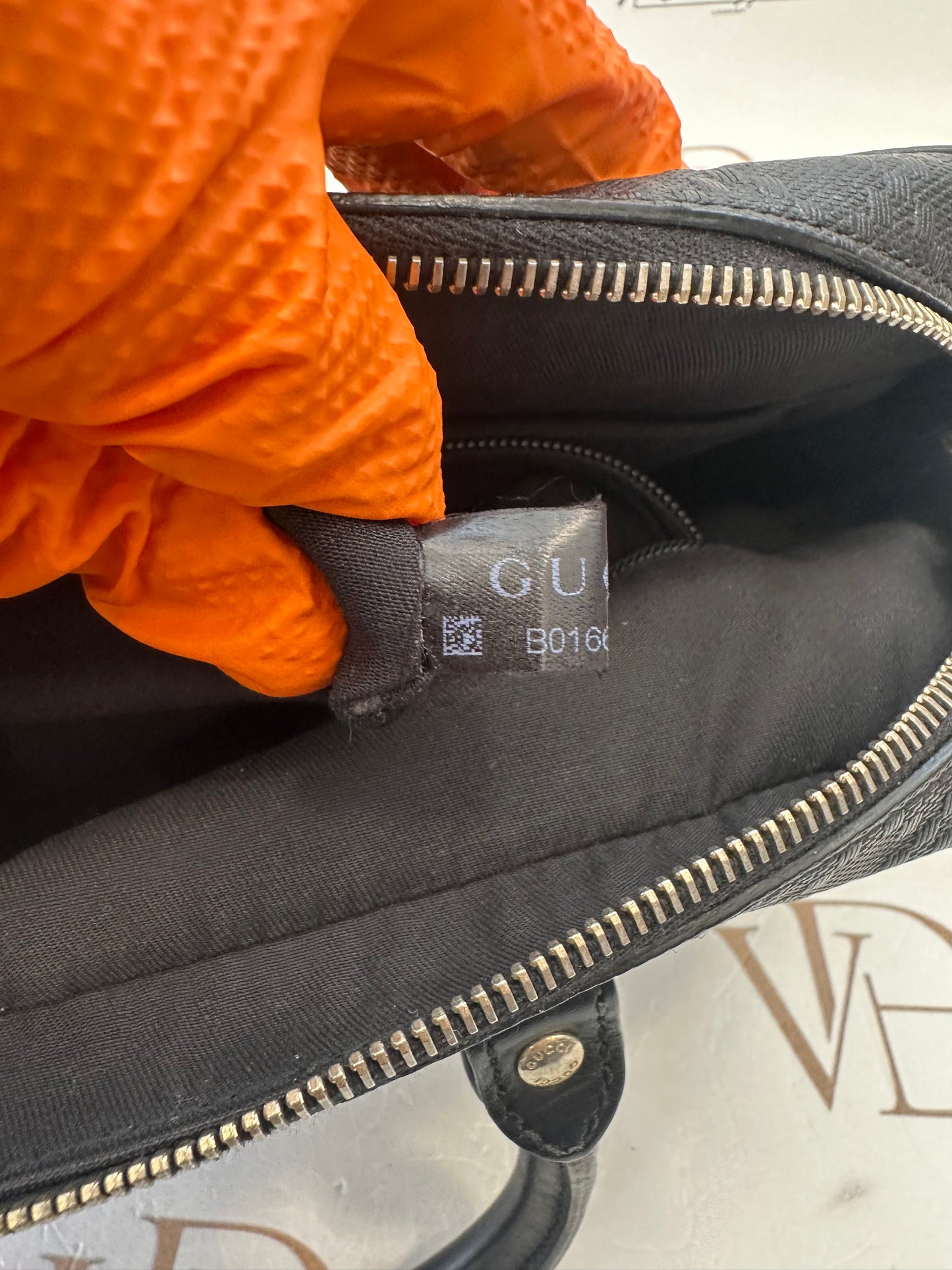 102609 - Gucci Bag