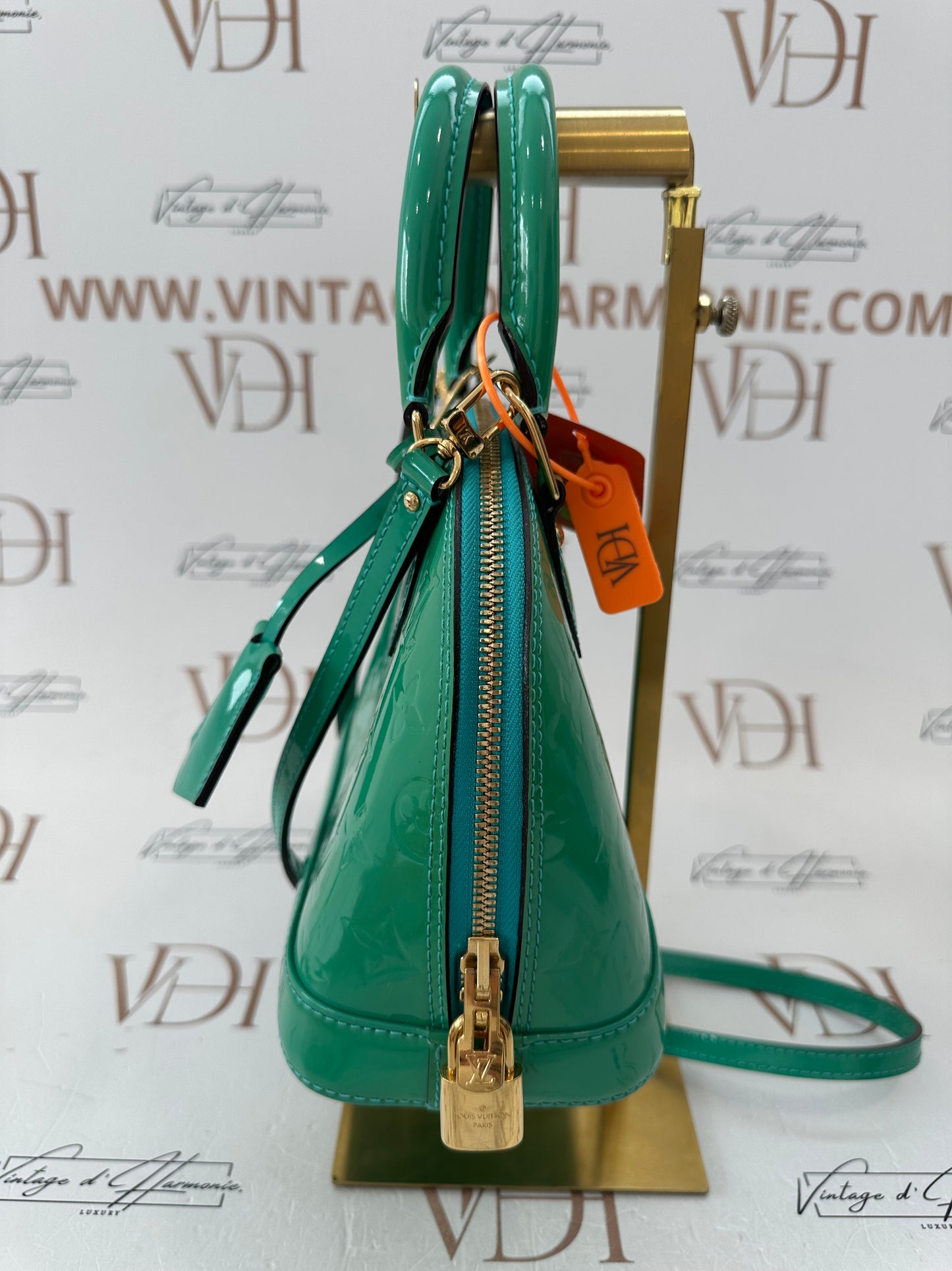 382866 - Louis Vuitton Alma BB
