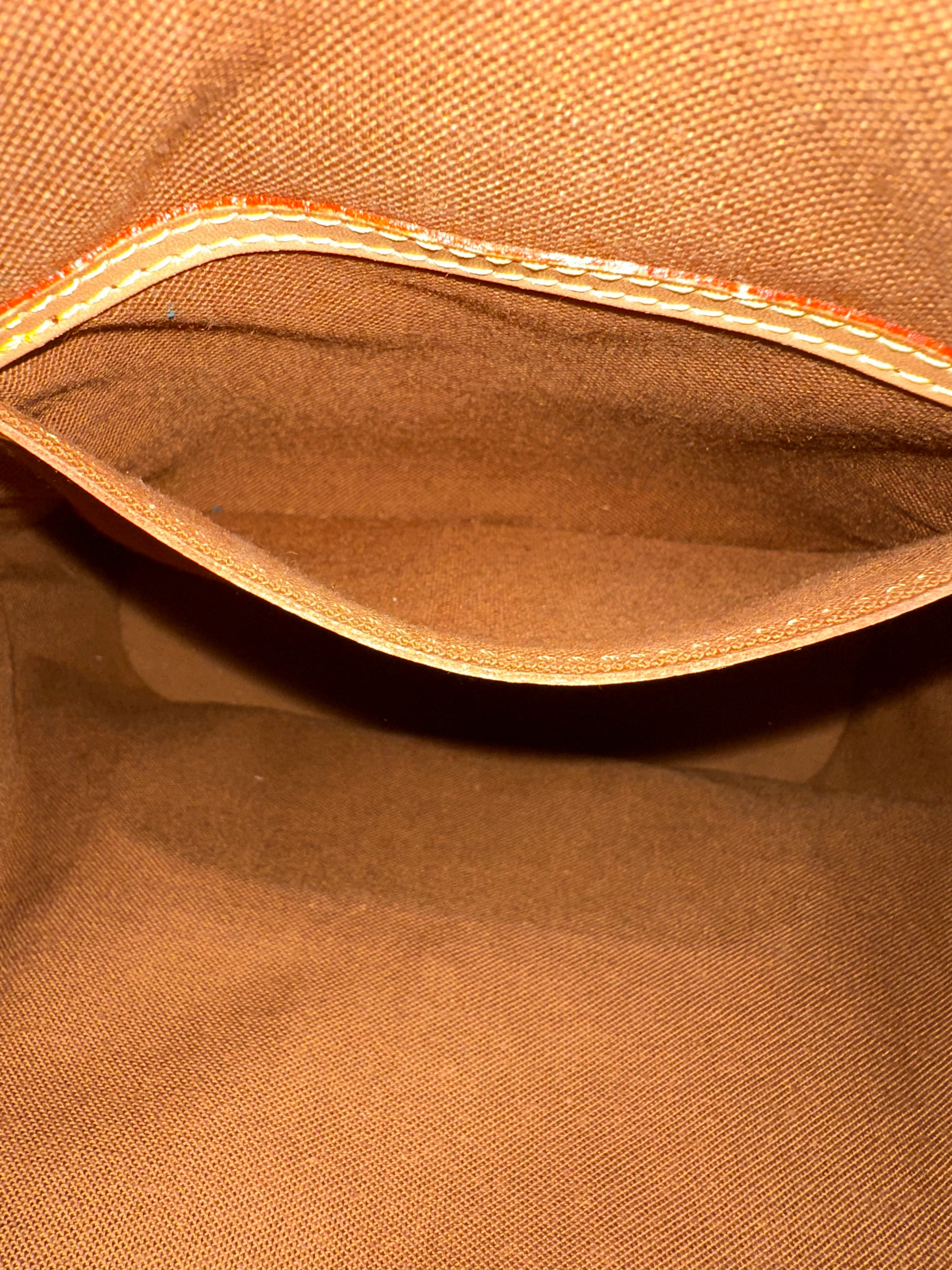 Louis Vuitton Montsouris MM