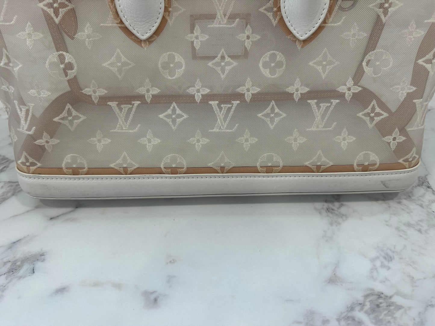 Louis Vuitton Blanc Monogram Transparent lockit east west