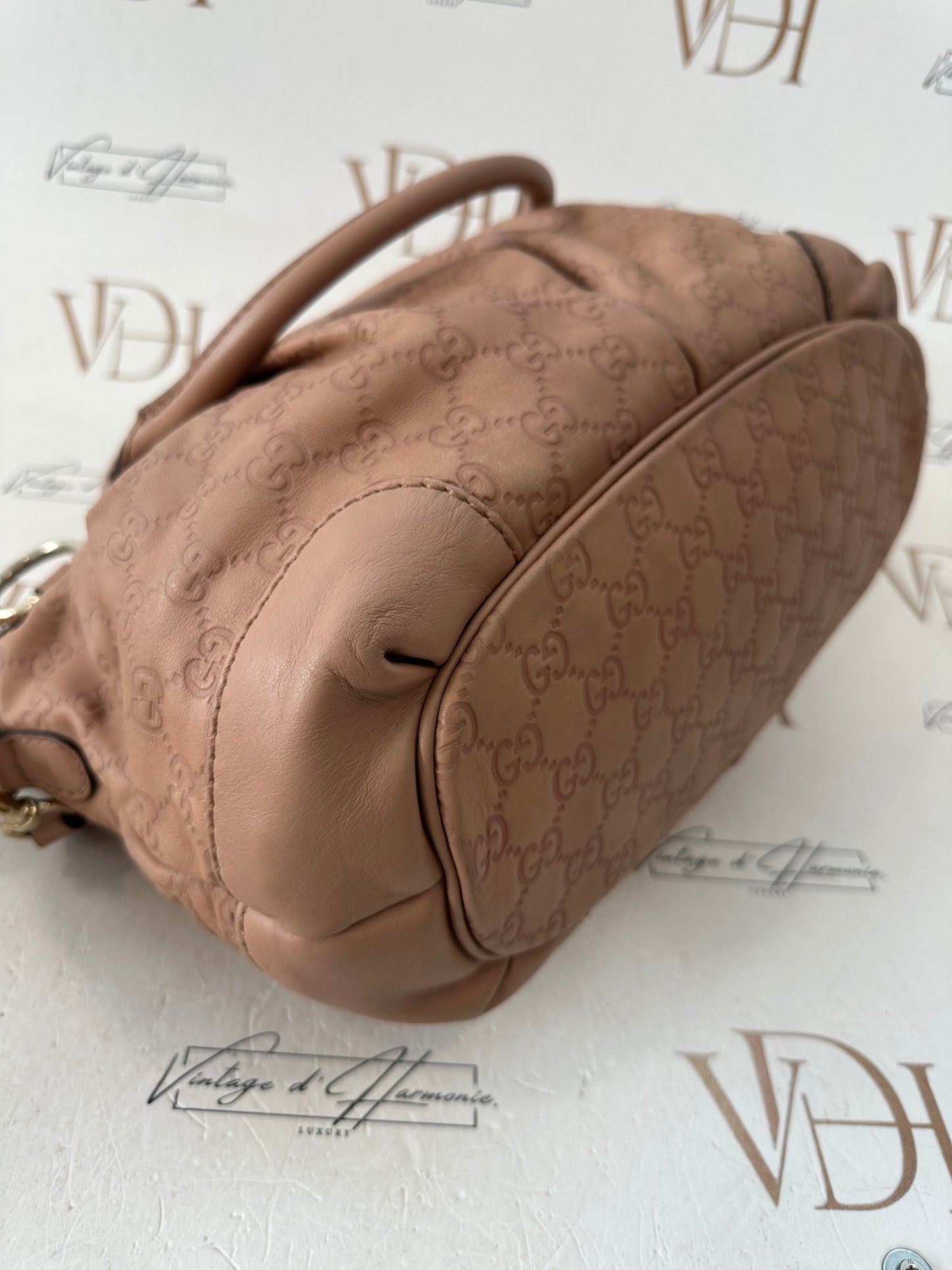 384283 - Gucci Sukey