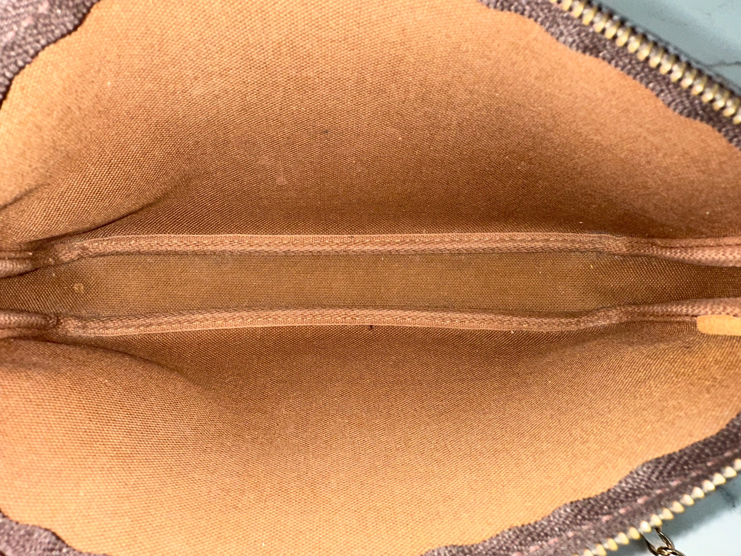 Louis Vuitton Pochette
