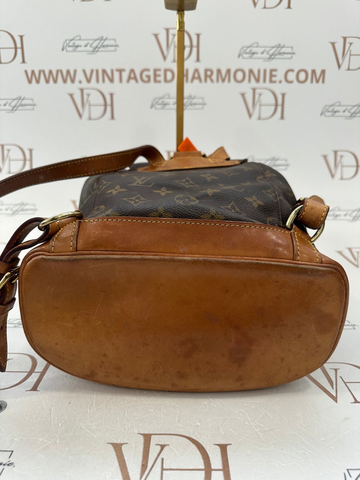 017812 - Louis Vuitton Montsouris MM