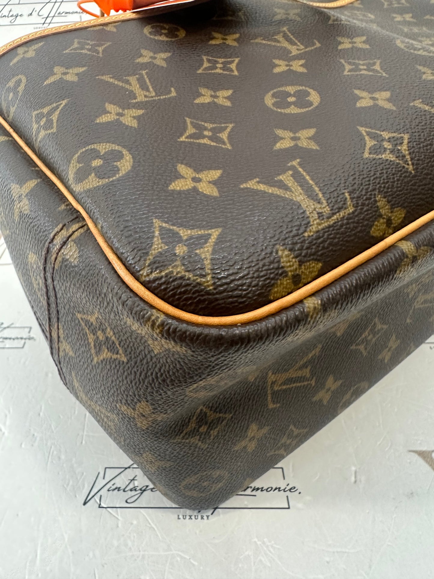 016925 - Louis Vuitton Deauville