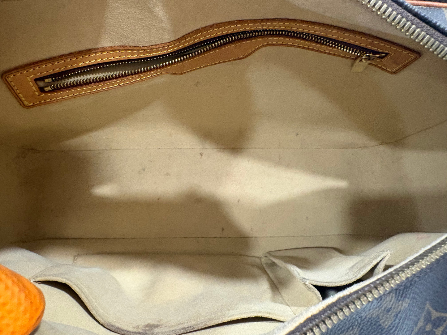 016932 - Louis Vuitton Cite GM