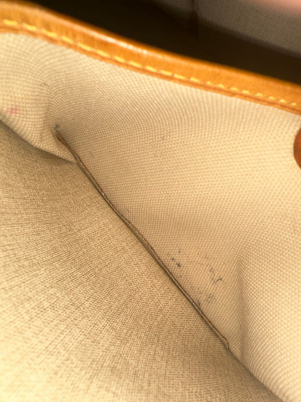 Louis Vuitton Deauville