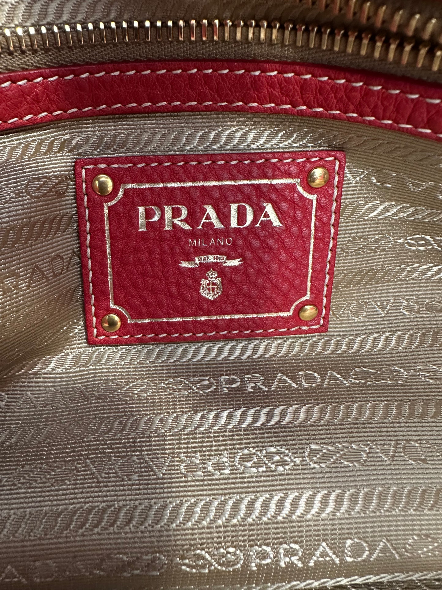 382901 - Prada Tote