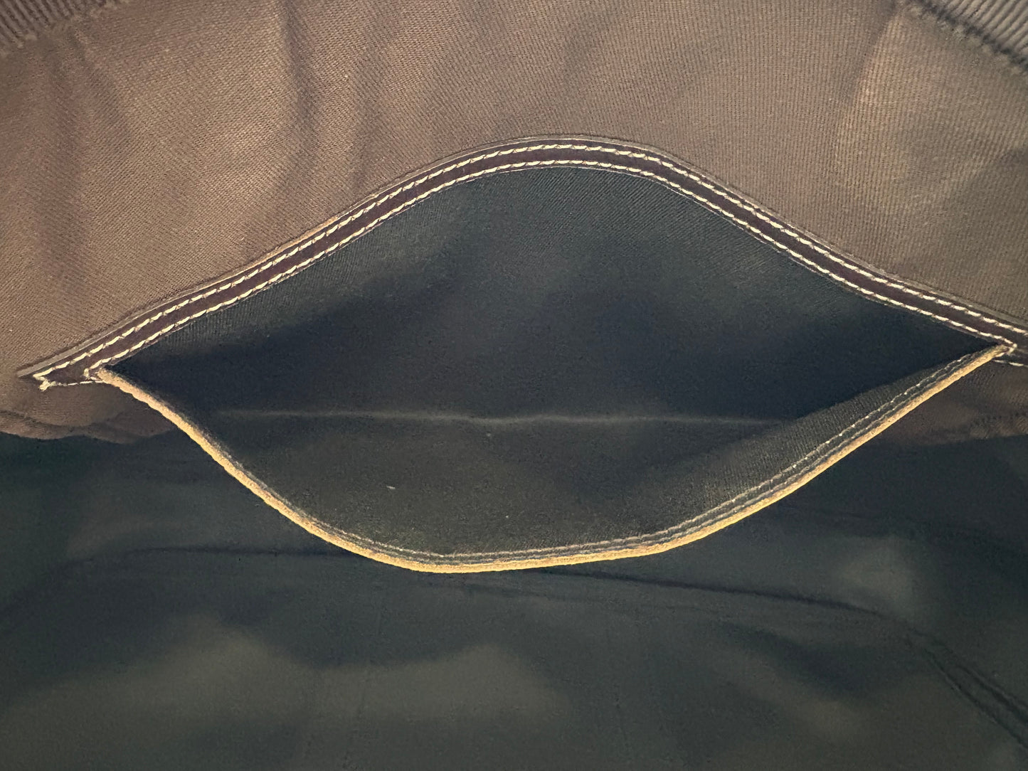383128 - Gucci Messenger