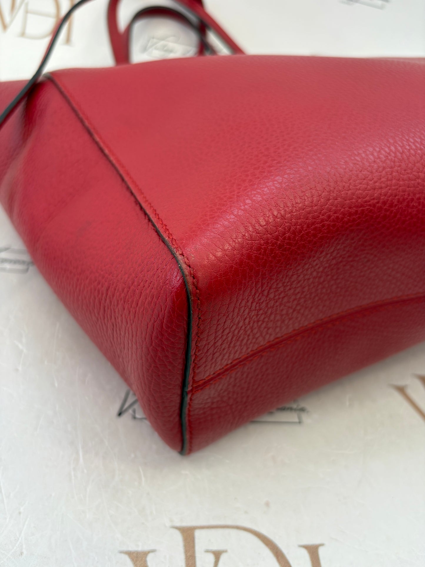 383438 - Gucci Swing
