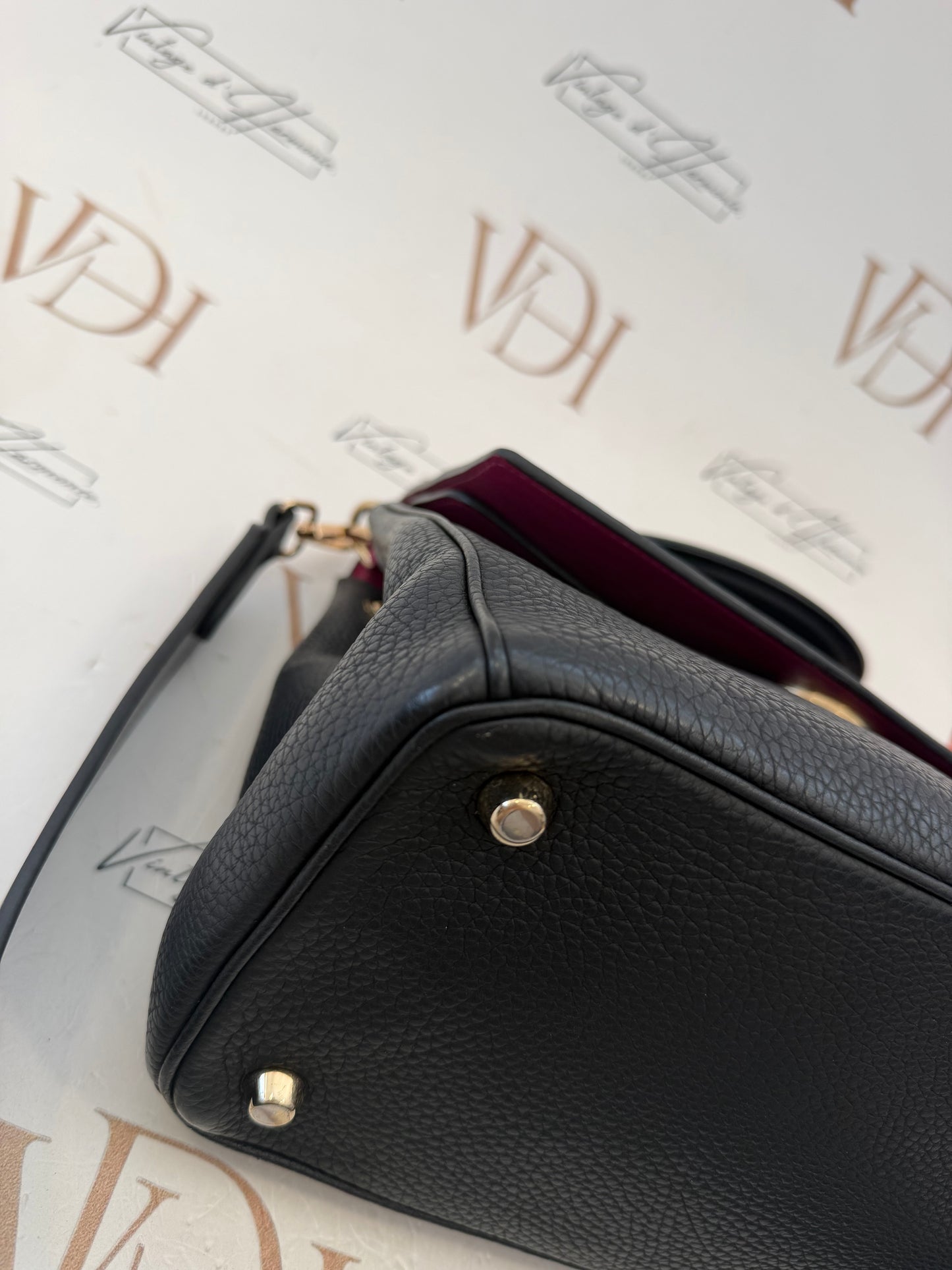 383675-Dior Be
