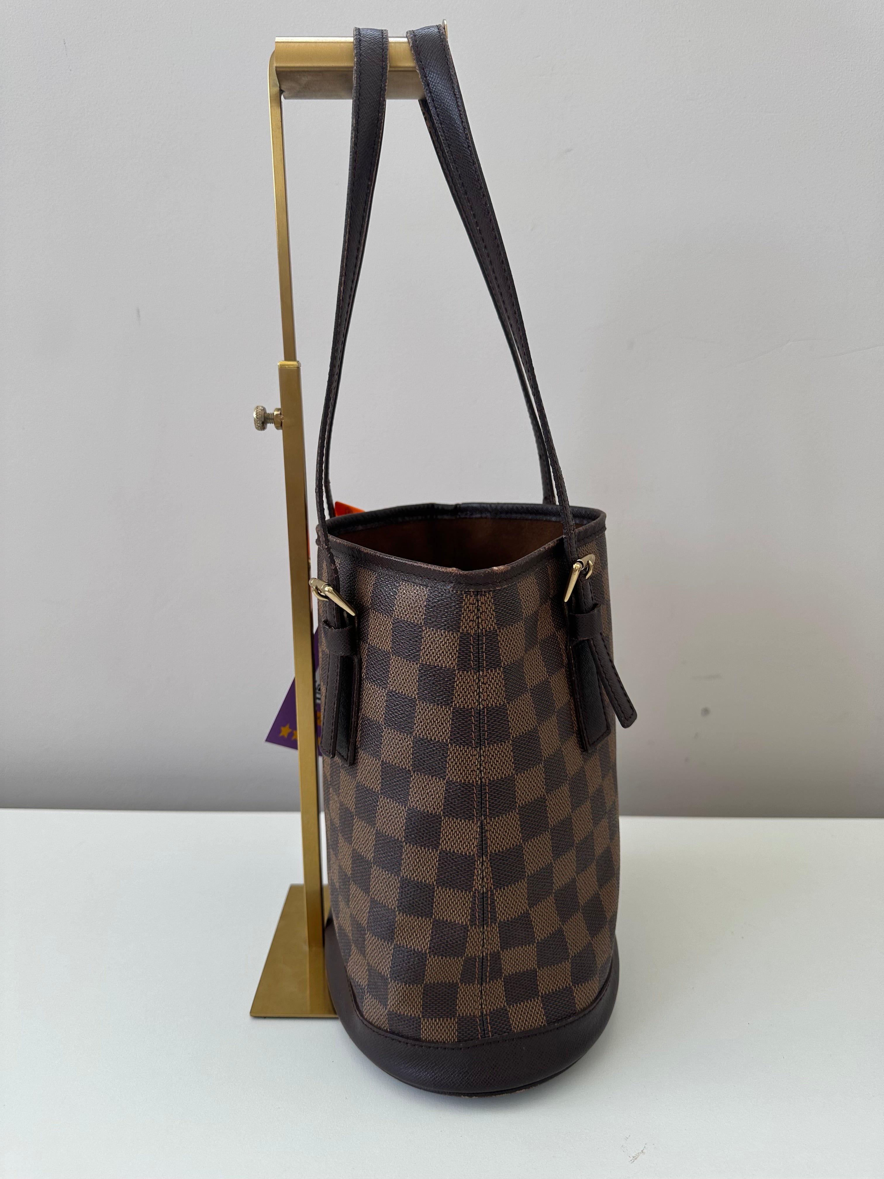 Louis Vuitton Marais