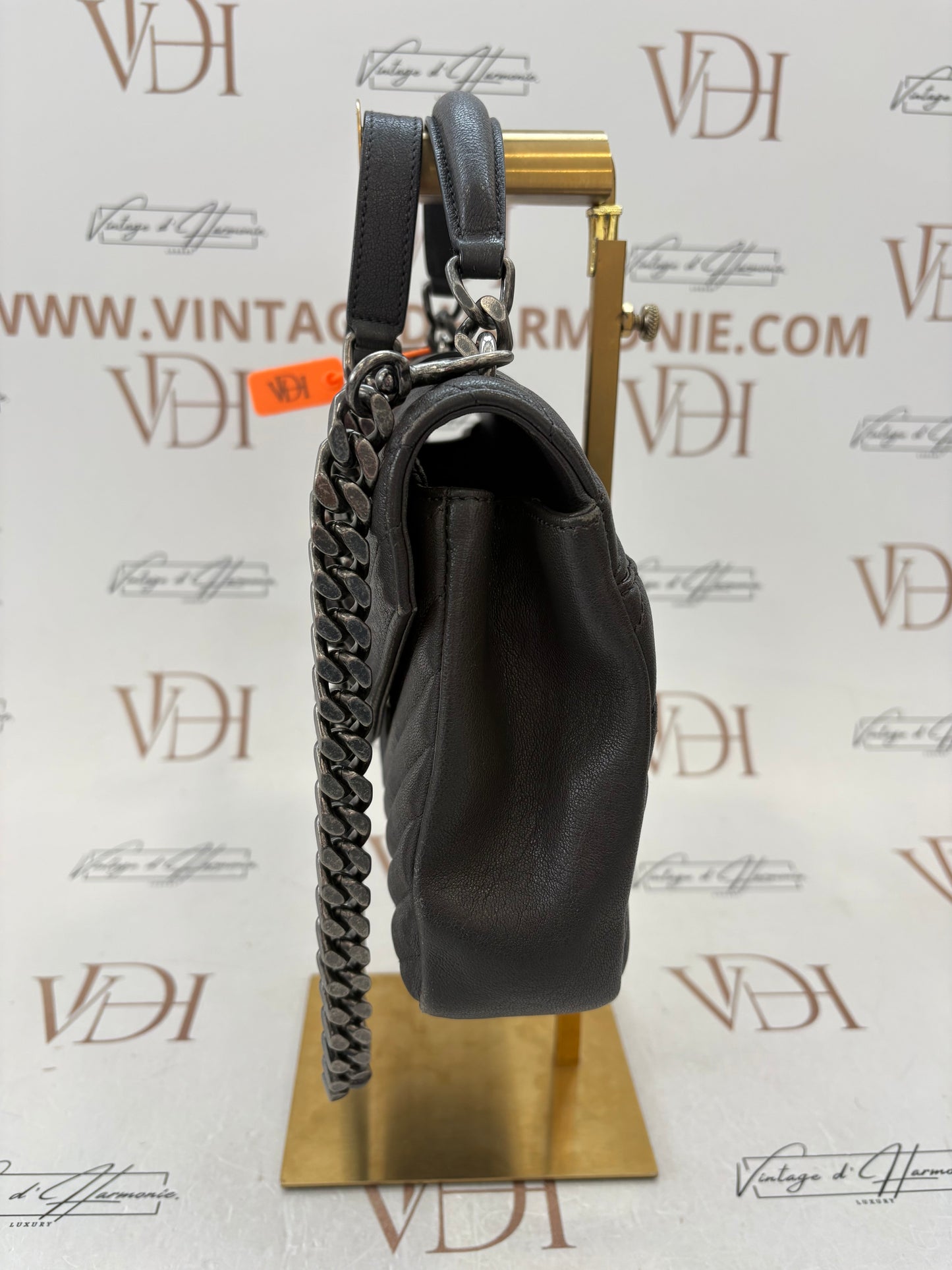 383407 - Saint Laurent College