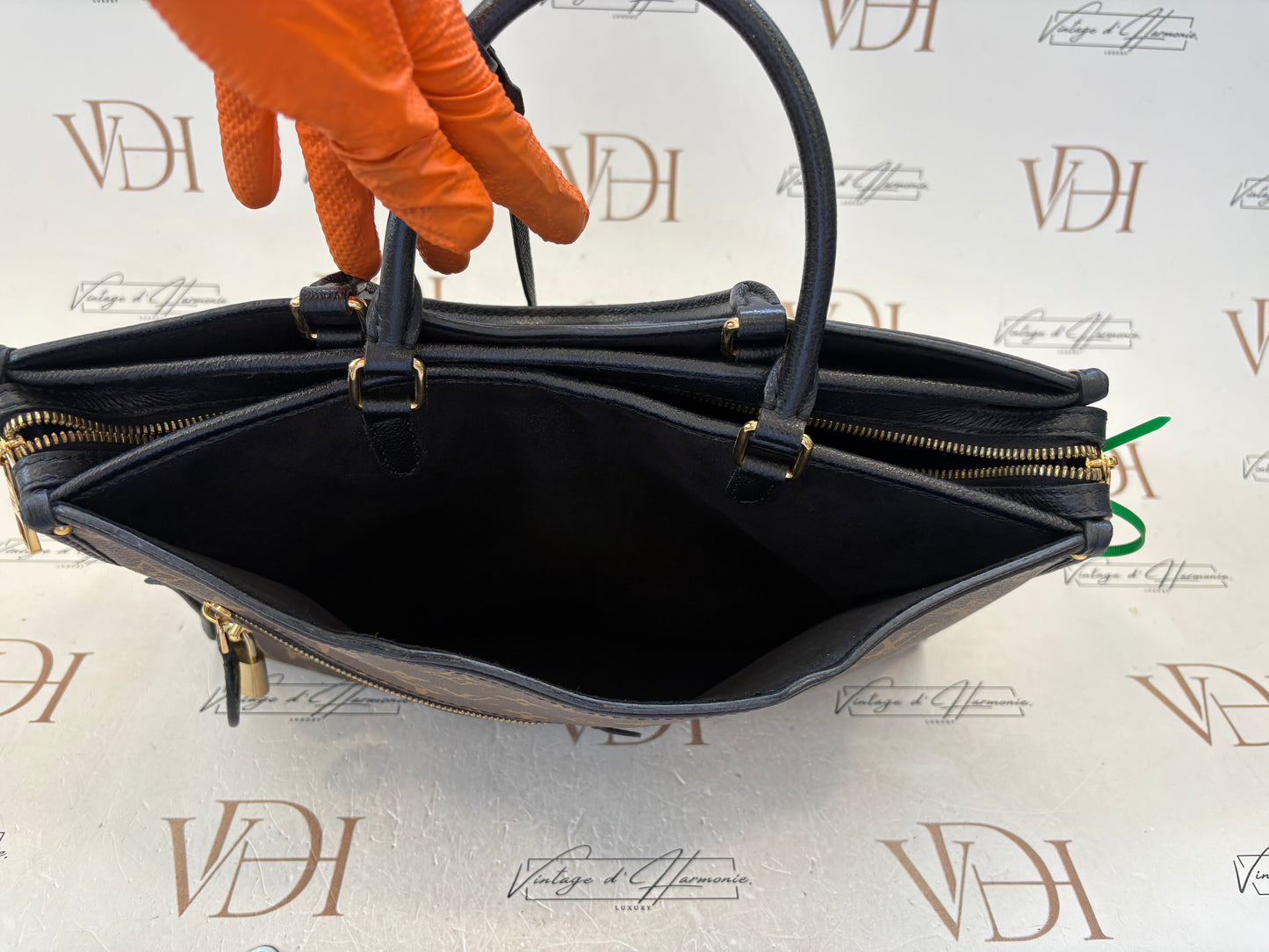 017179 - Louis Vuitton Popincourt MM