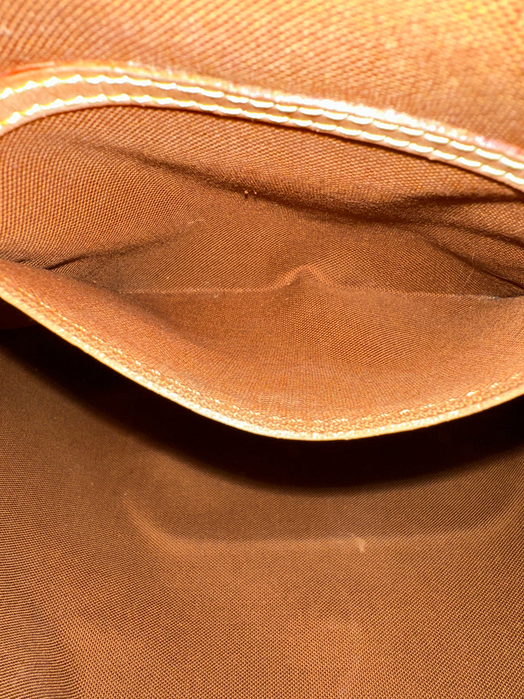 Louis Vuitton Montsouris MM