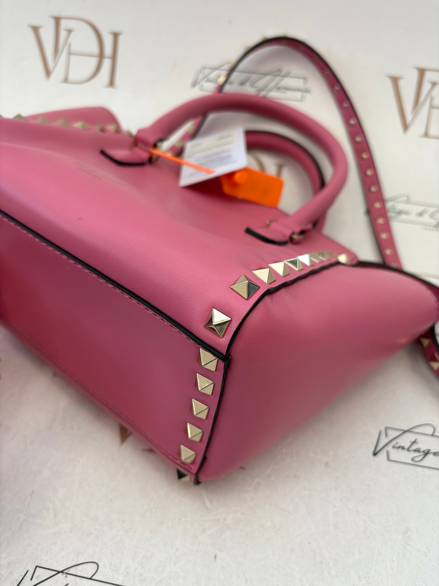 383883 - Valentino Rockstud
