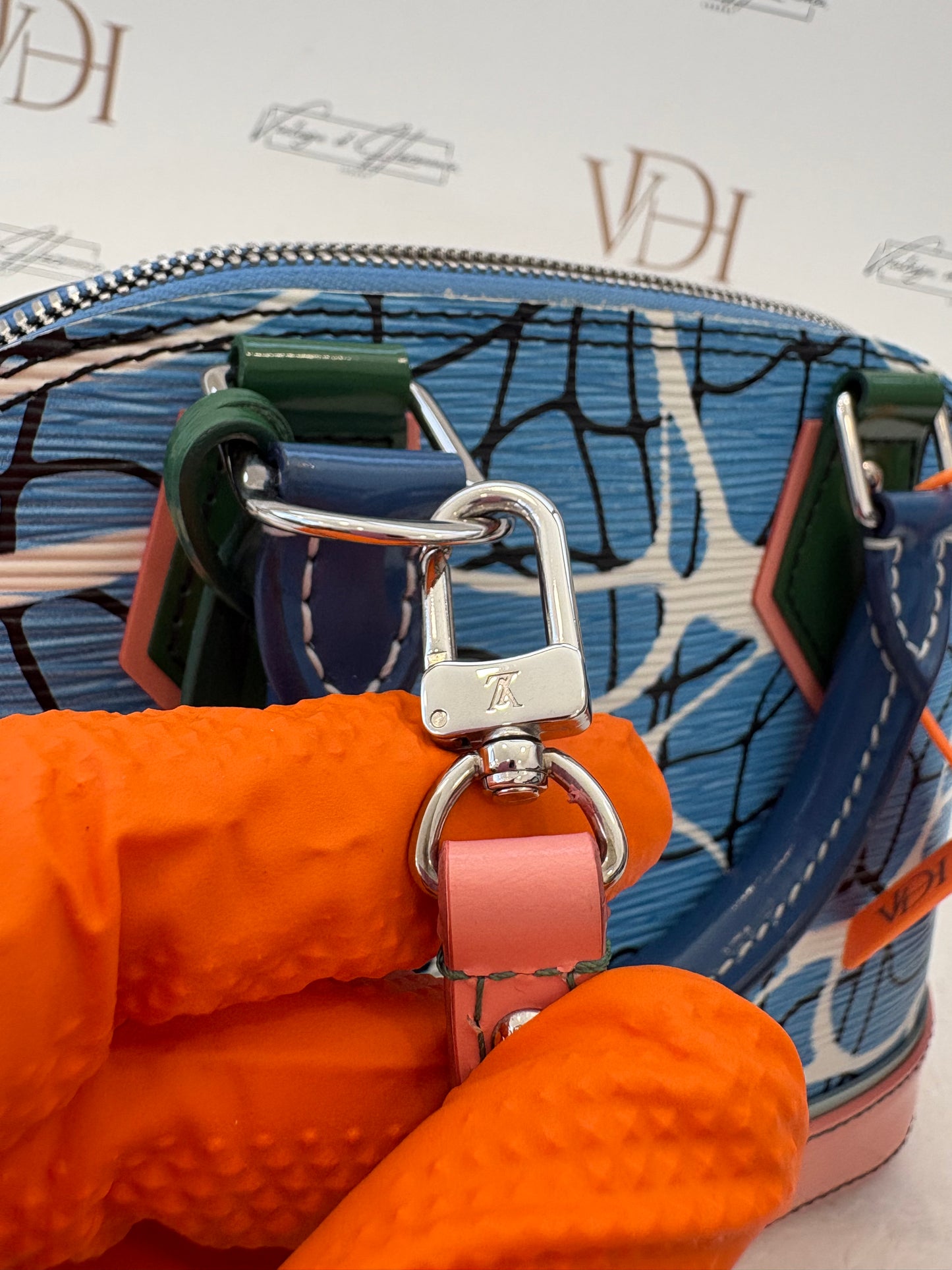 383529 - Louis Vuitton Alma BB