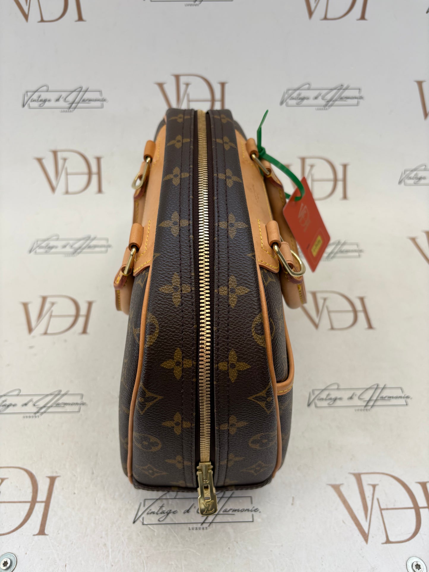 017224 - Louis Vuitton Trouville