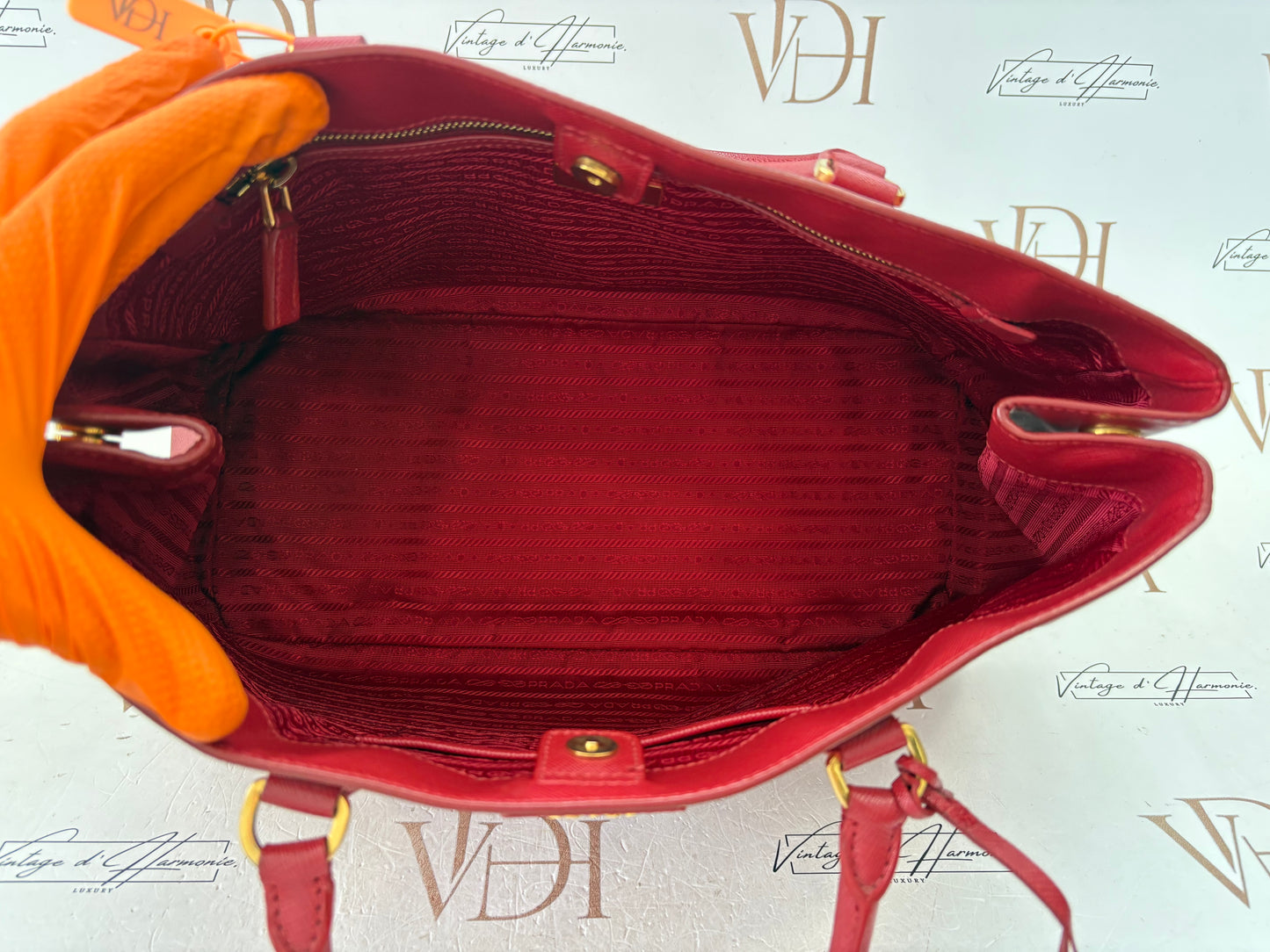384300 - Prada Galleria Red