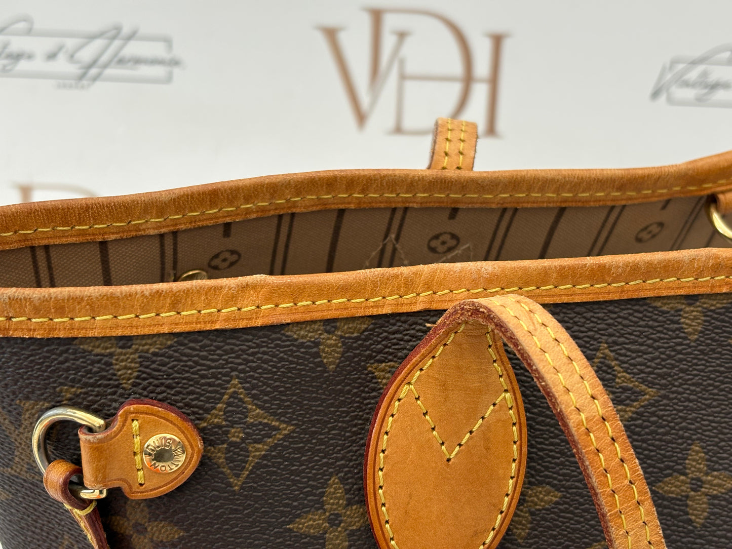 018855 - Louis Vuitton Neverfull PM