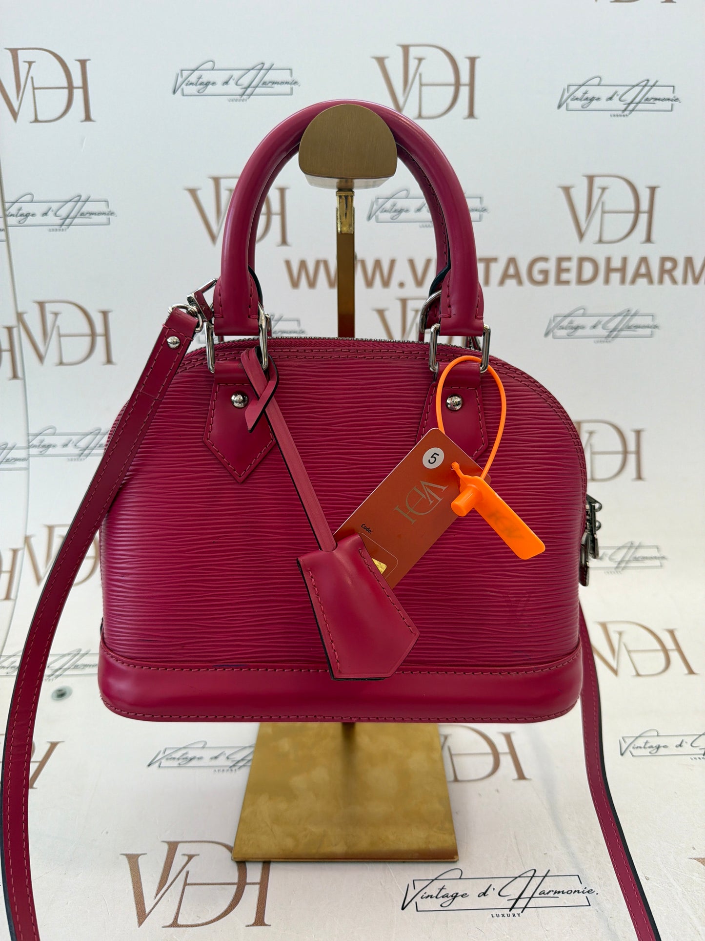 200819 - LV alma bb
