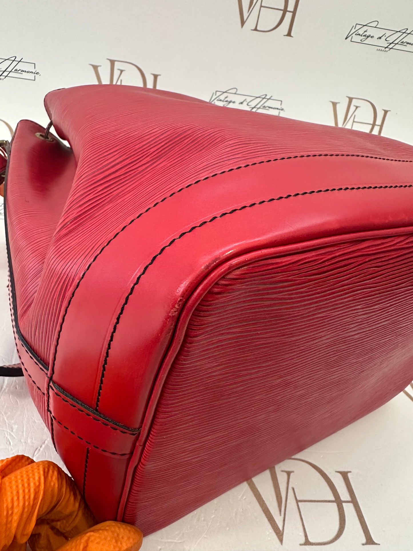 017924 - Louis Vuitton Red Epi
