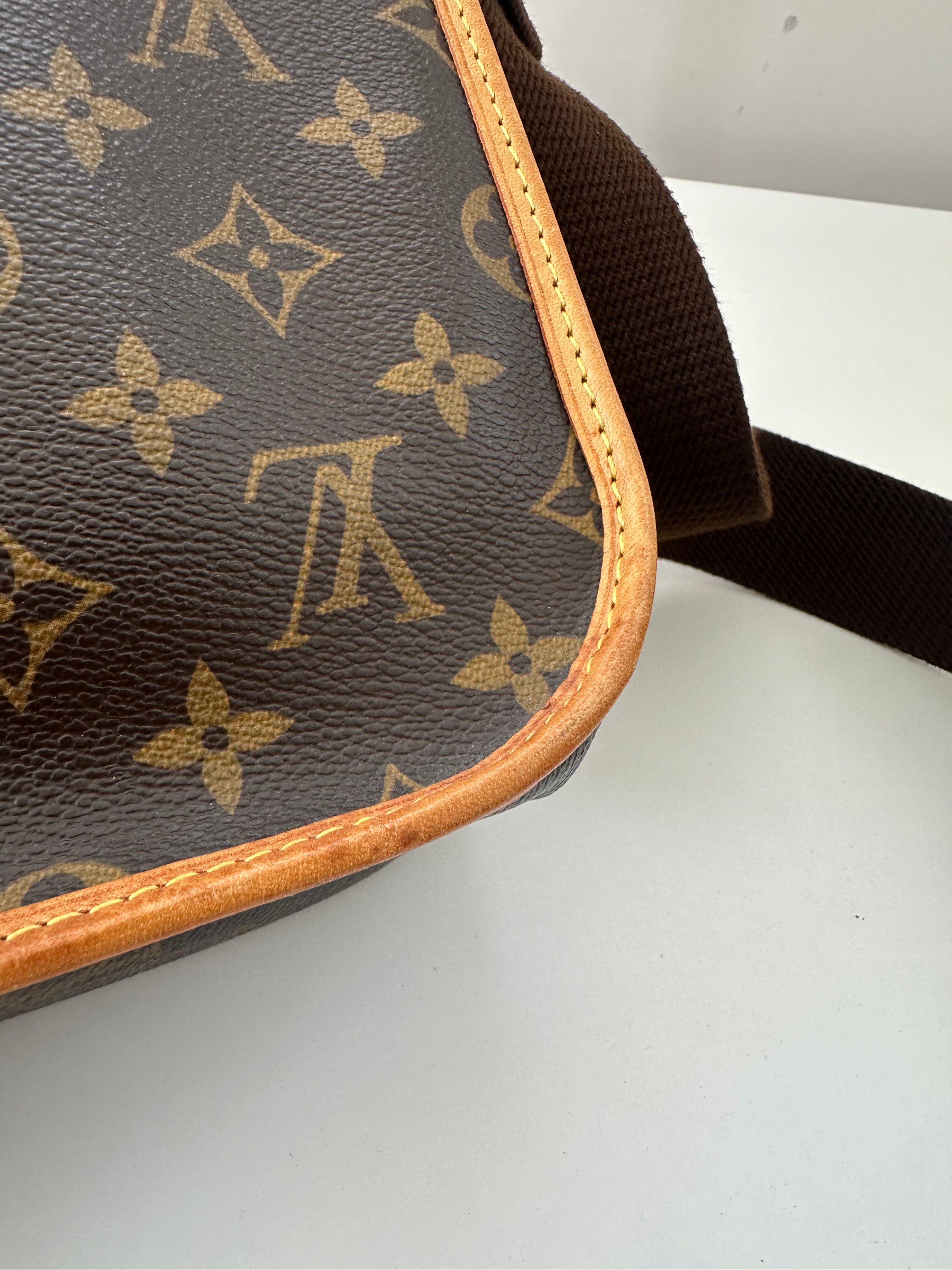 Louis Vuitton Messenger Bosphore PM