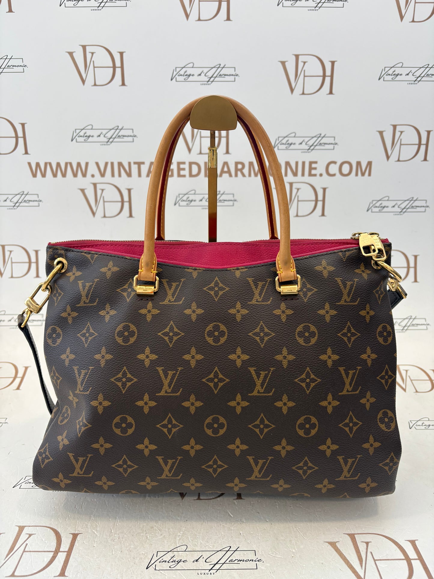 201673 - Louis Vuitton Pallas