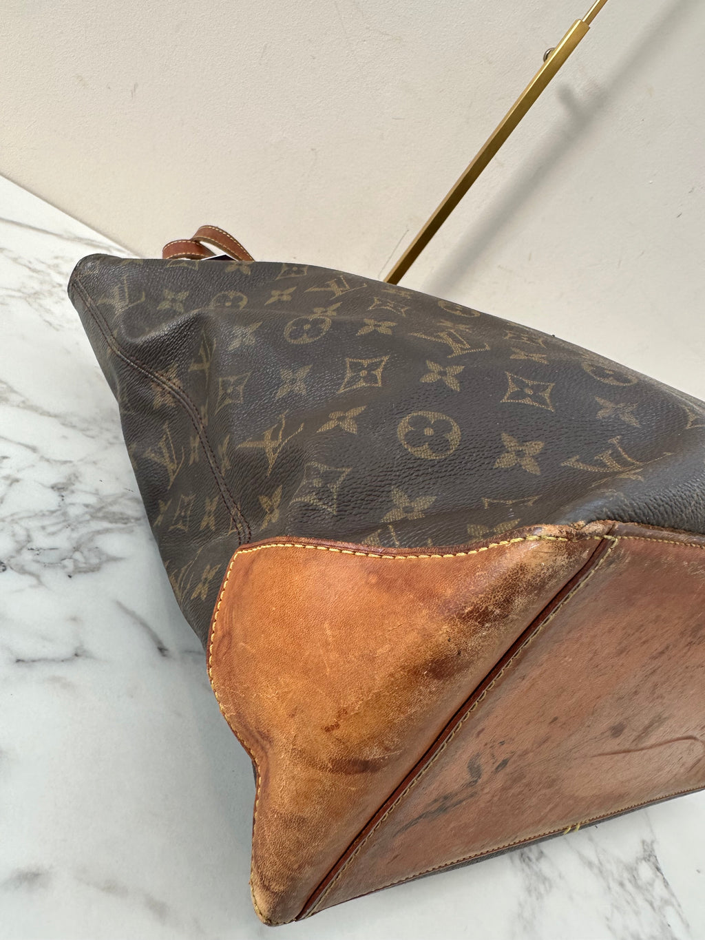 Louis Vuitton Cabas mezzo