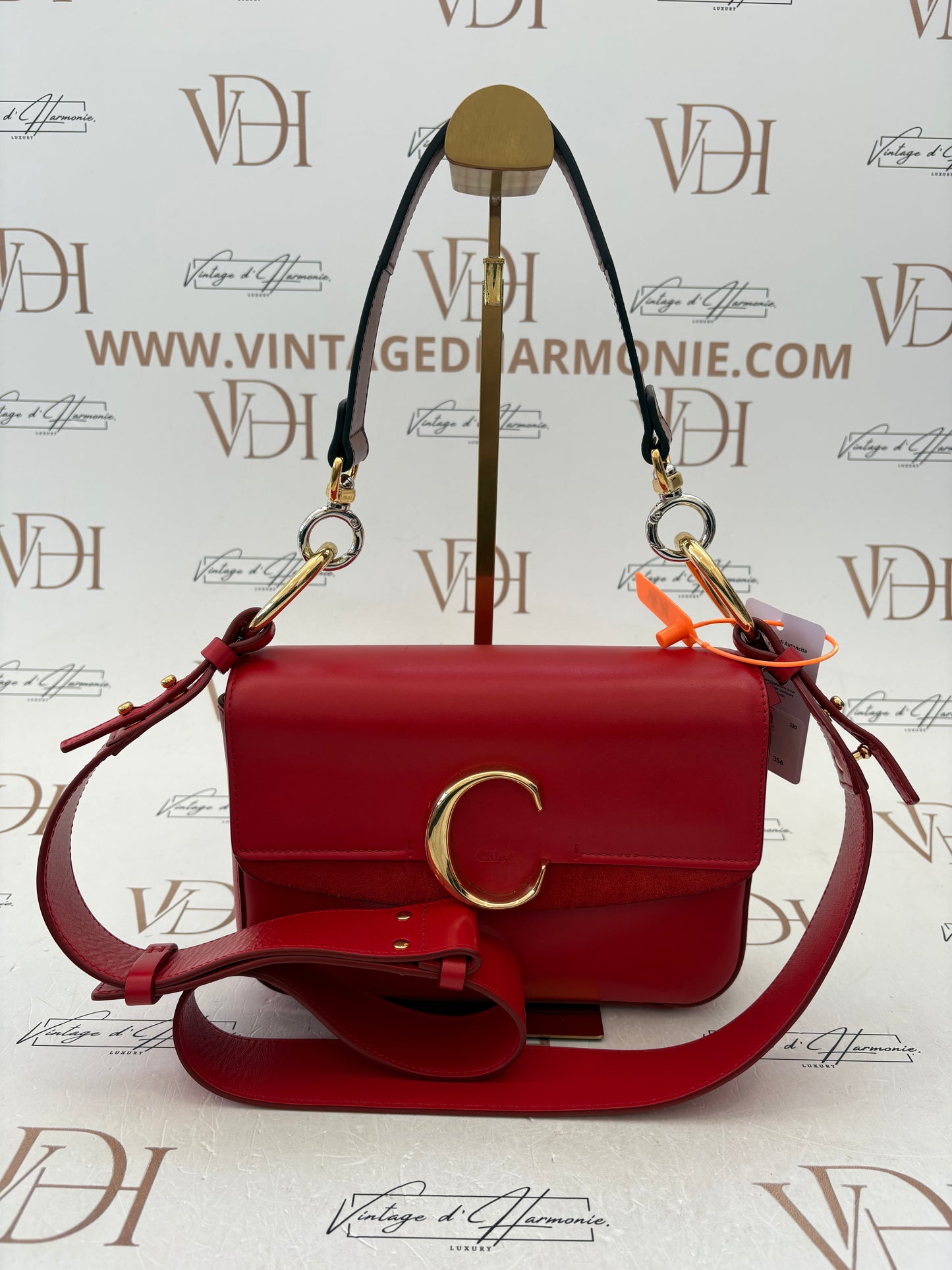 383290 - Chloé Chloé C