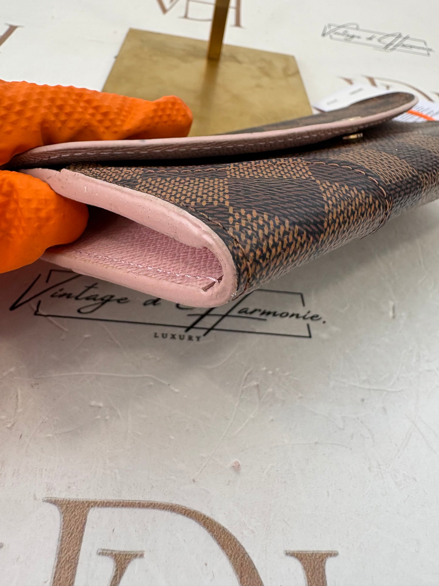 383384 - Louis Vuitton Caissa Wallet