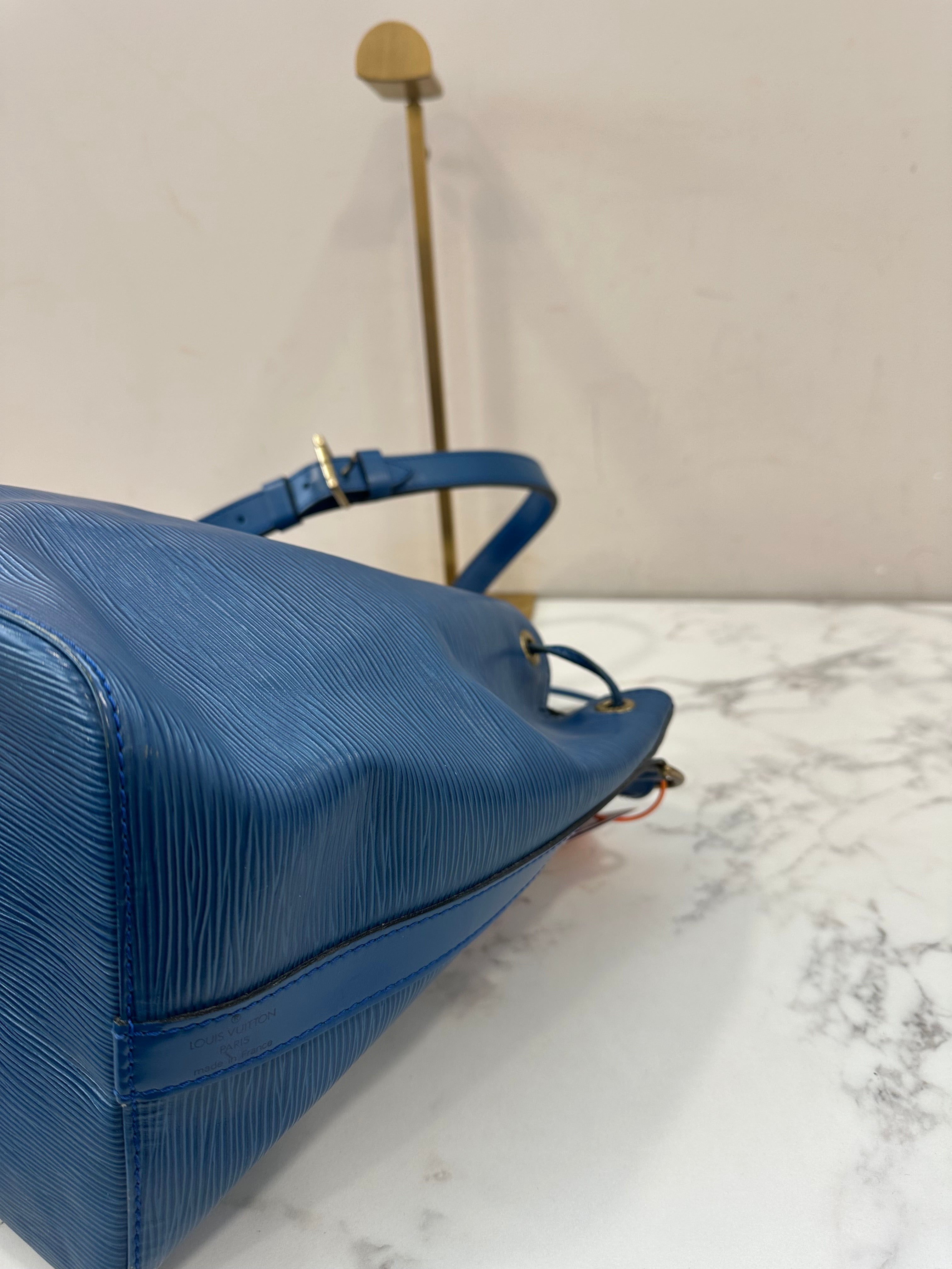 Louis Vuitton Petite Noé  Epi Blue