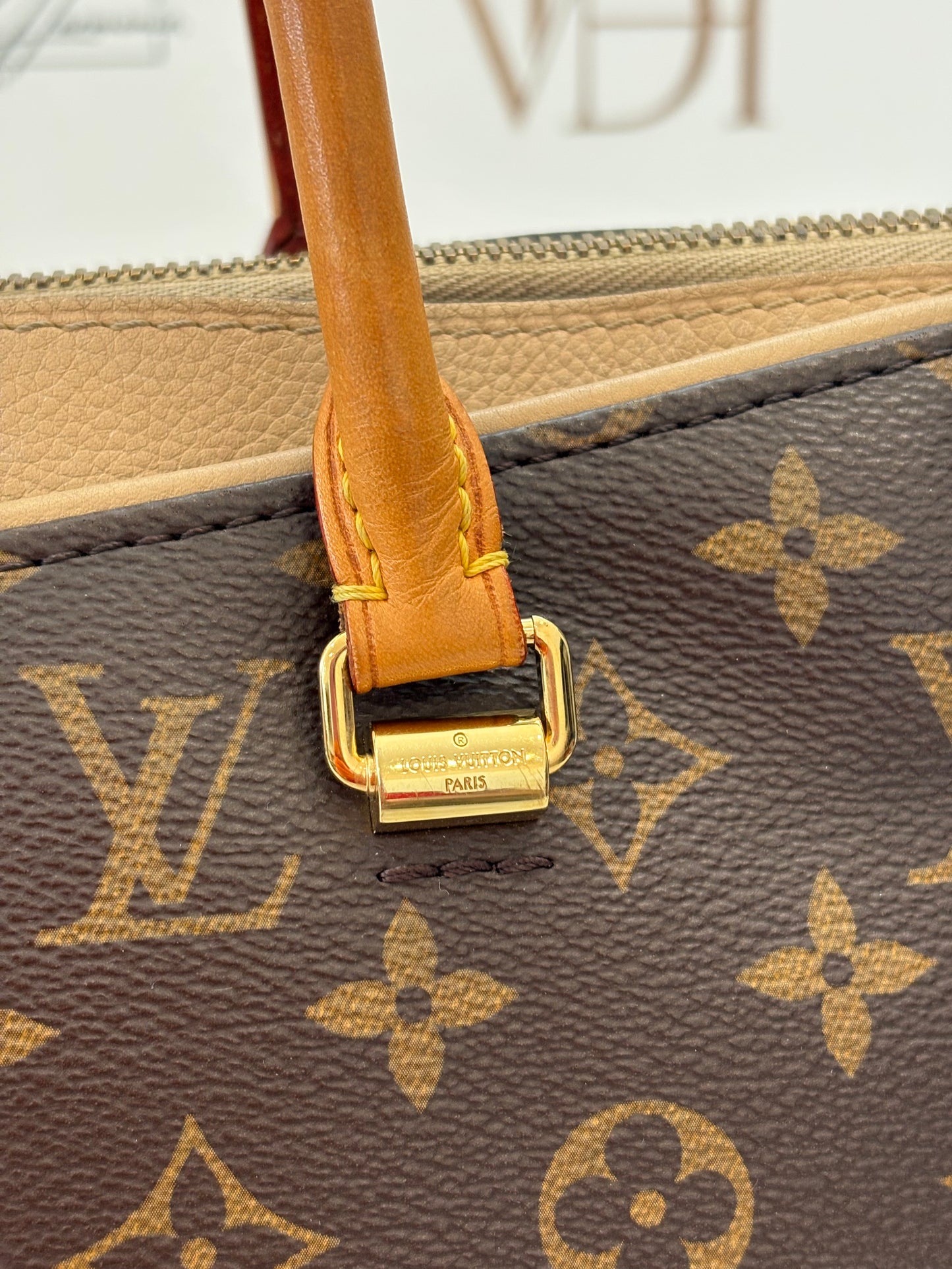 201587 - Louis Vuitton Pallas