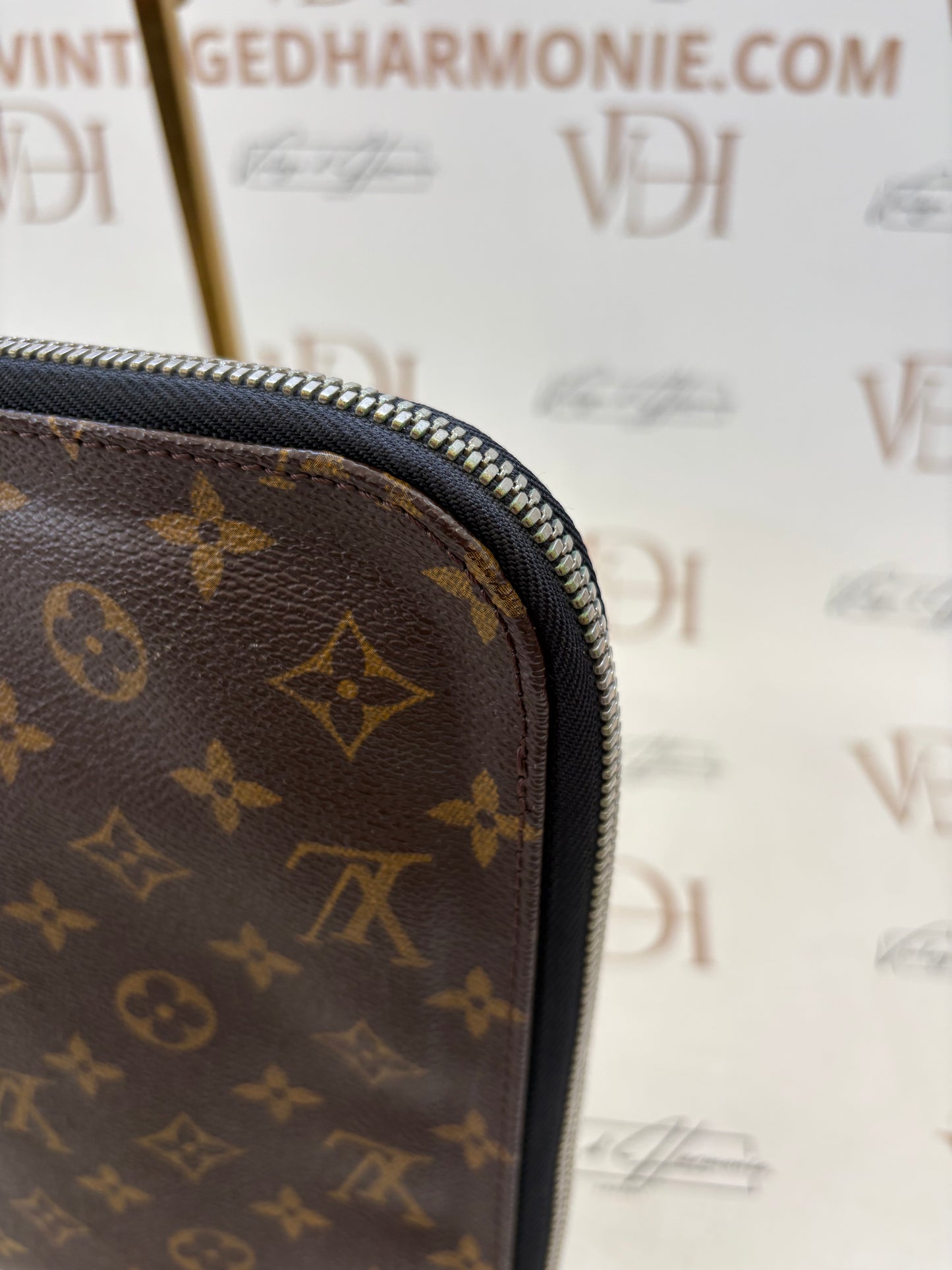 017153 - Louis Vuitton Macassar