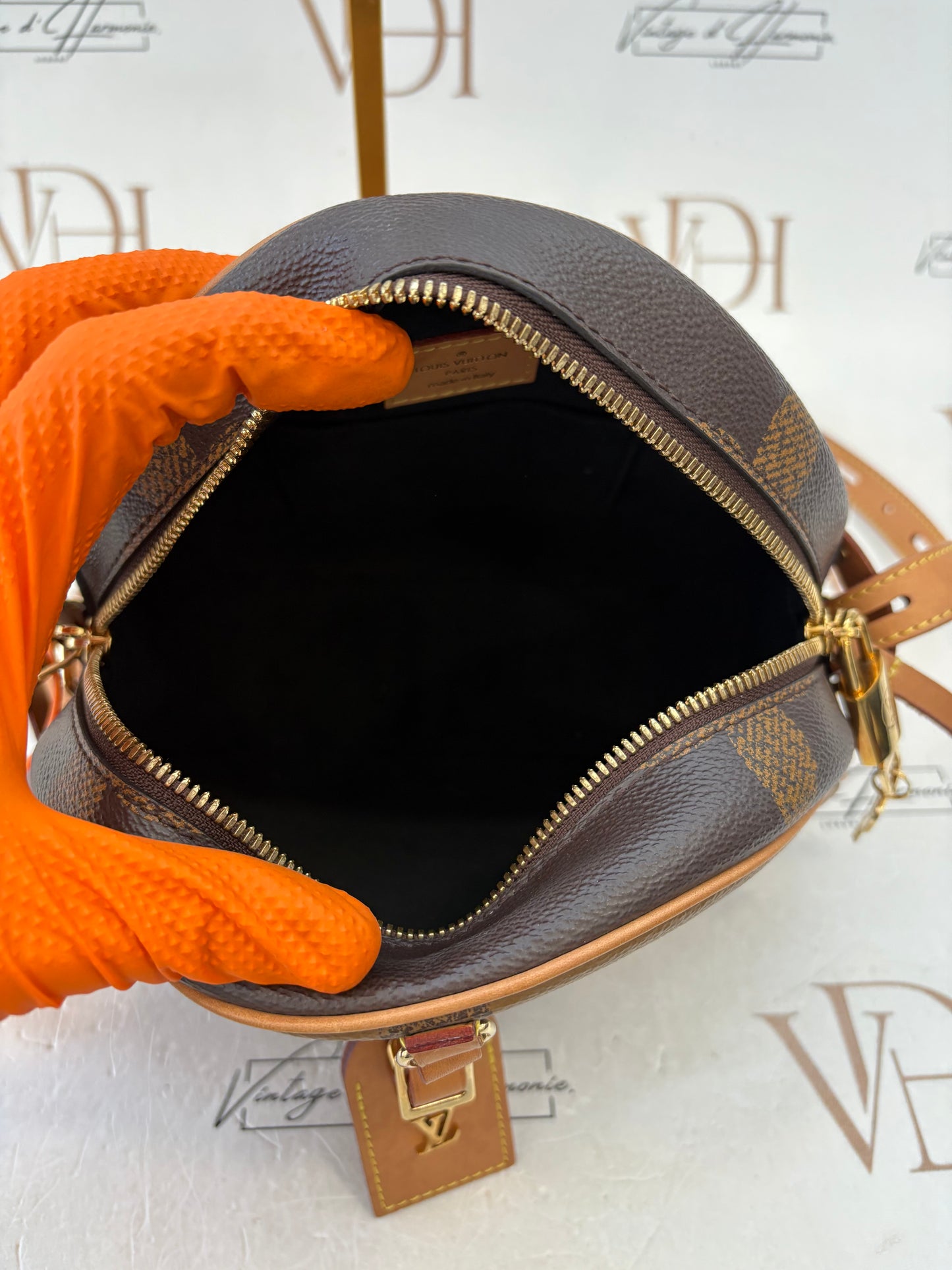 383589 - Louis Vuitton Boite Chapeau
