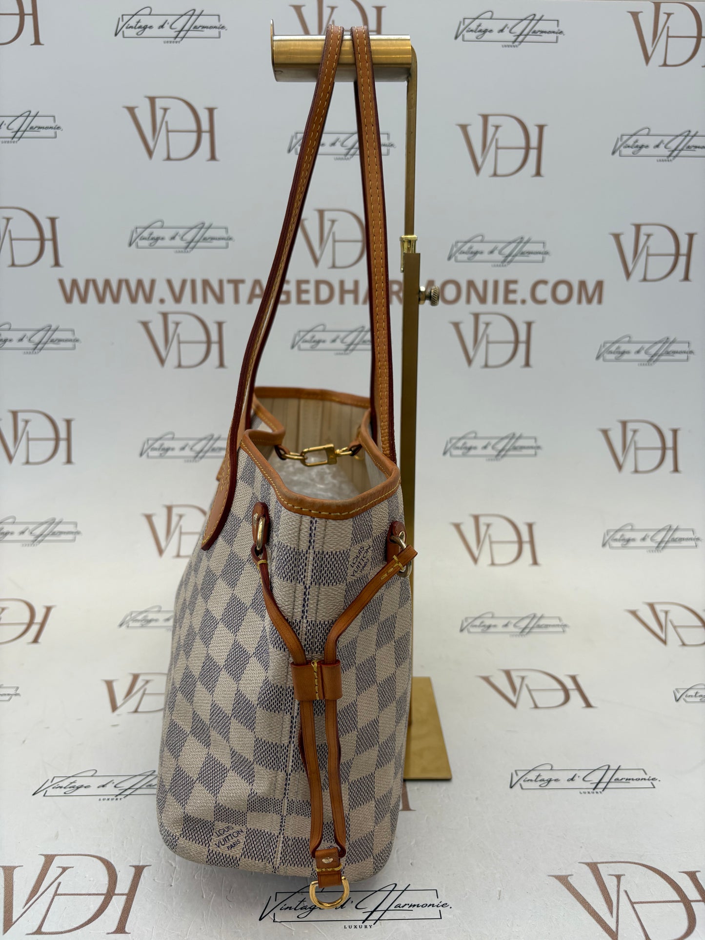 383689 - Louis Vuitton Neverfull PM