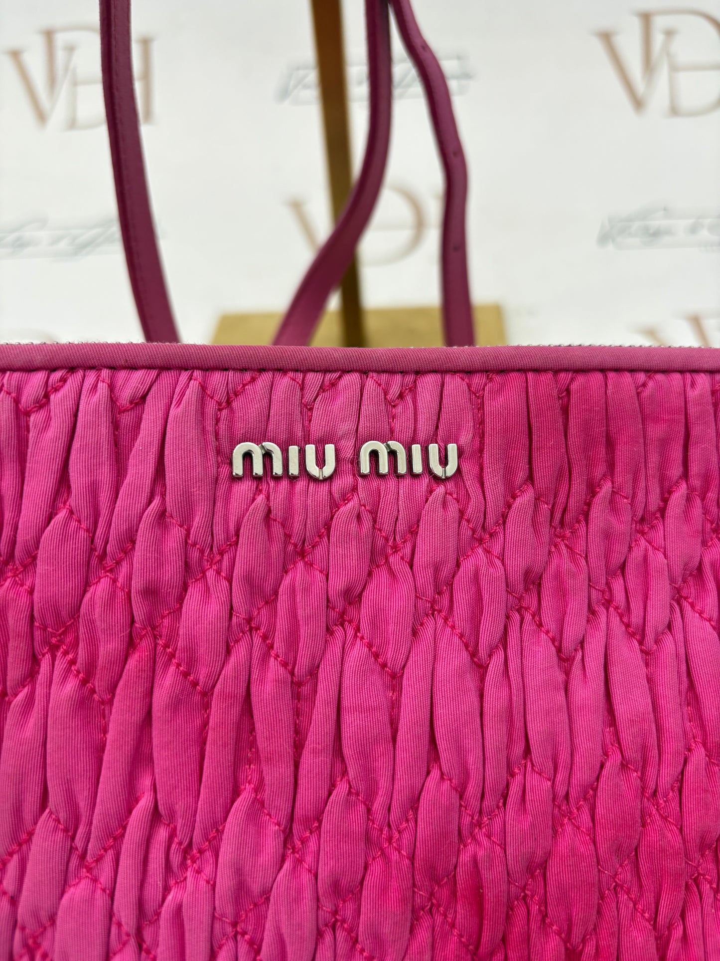201042 - Miu Miu Pochette