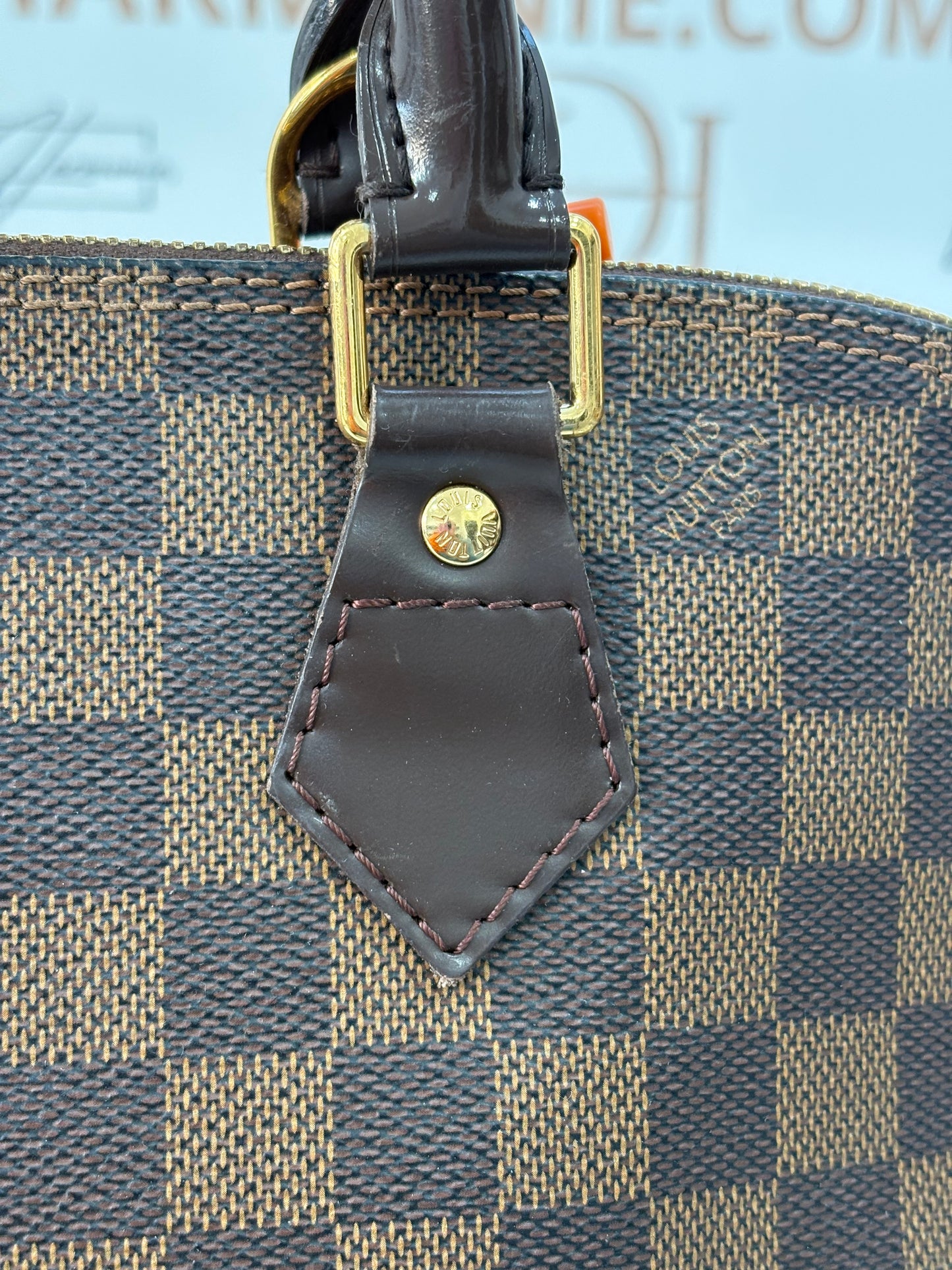 017861 - Louis Vuitton Alma Damier