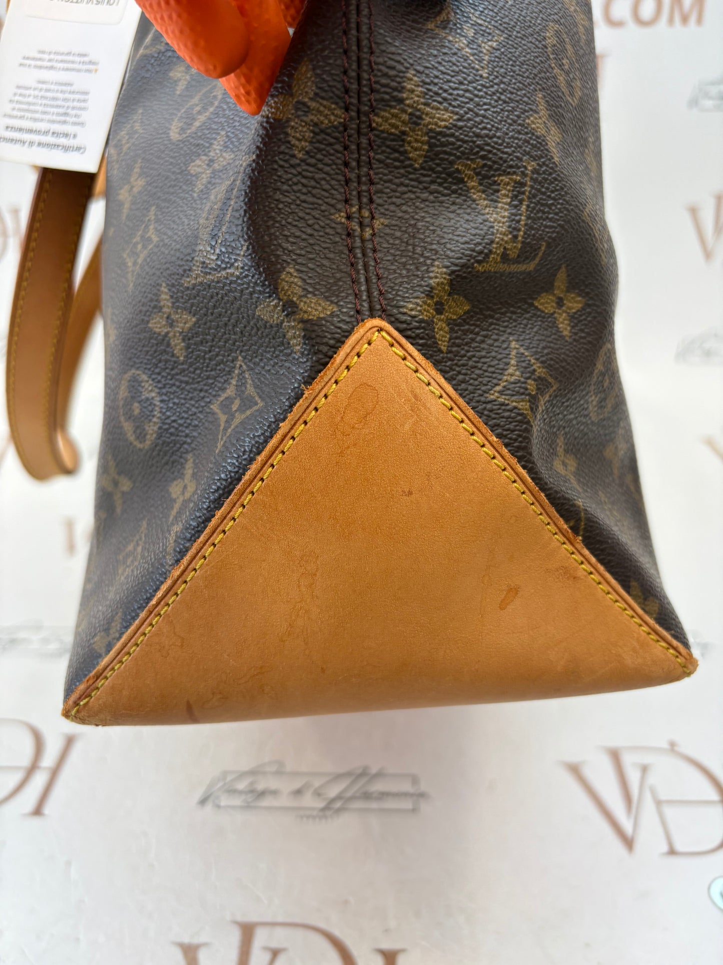018104 - Louis Vuitton Cabas Mezzo