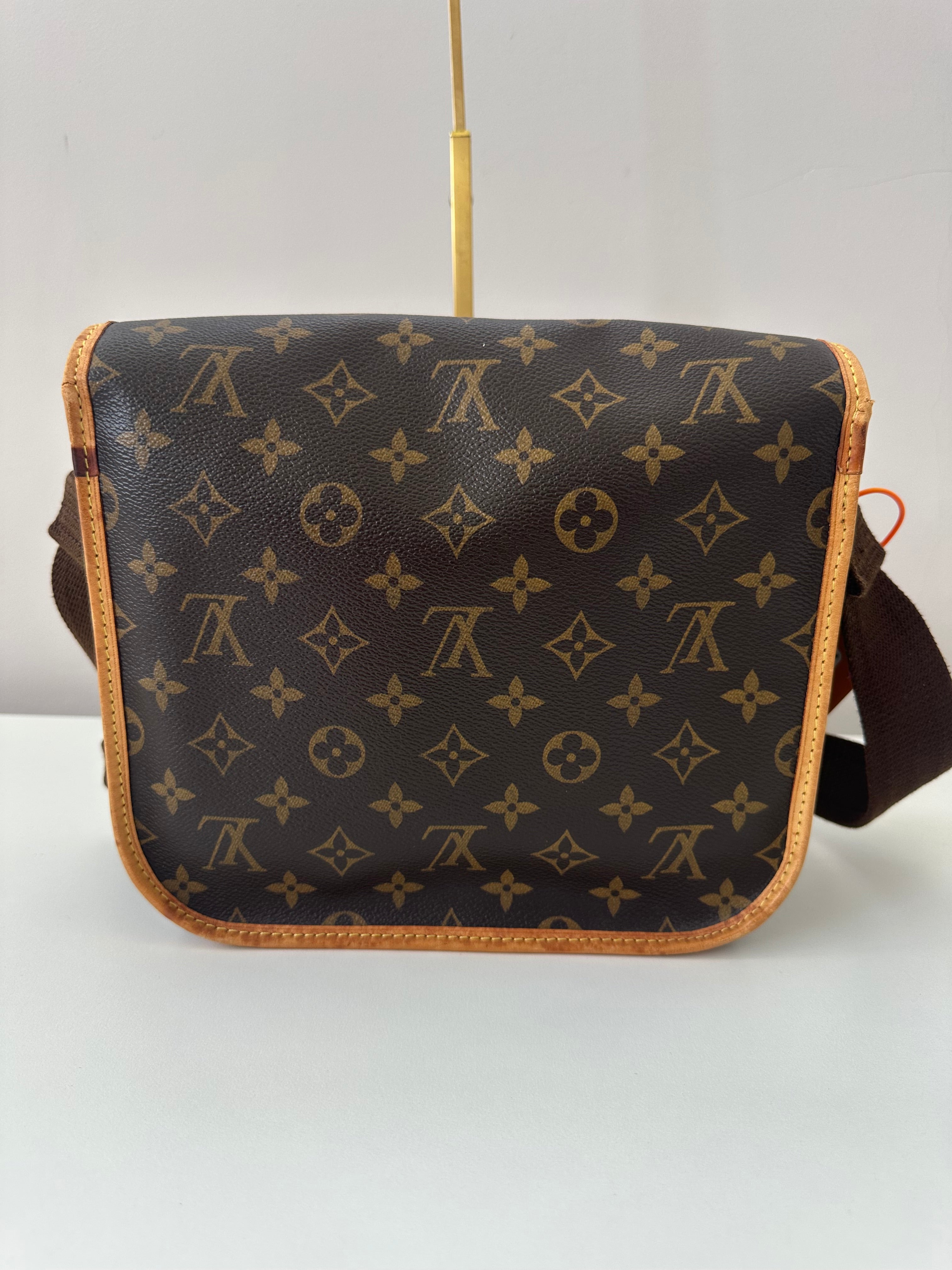 Louis Vuitton Messenger Bosphore PM