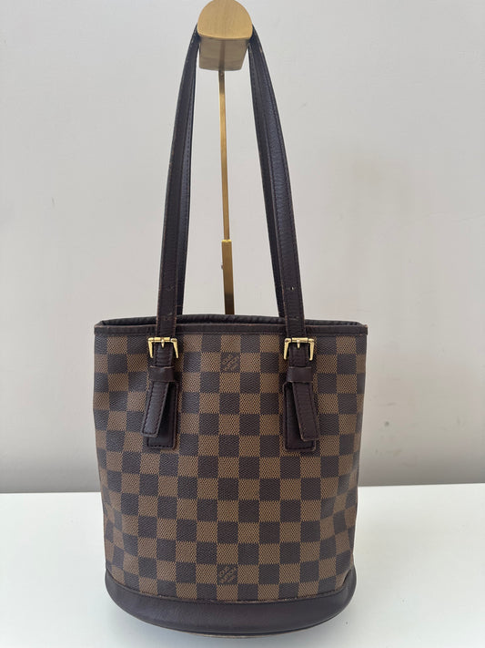 Louis Vuitton Marais