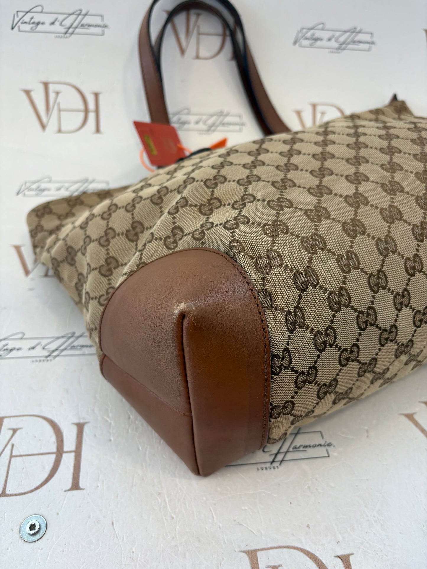 200957 - Gucci Brown