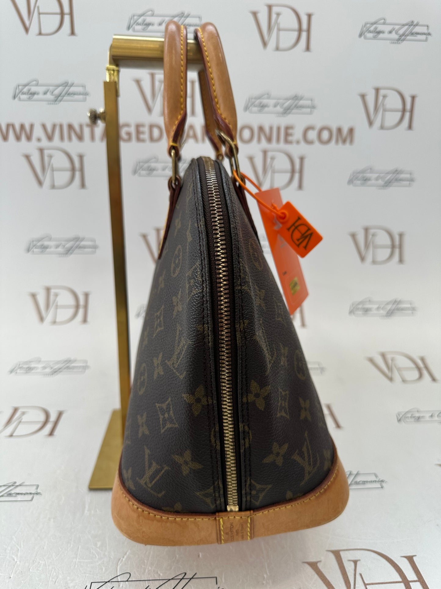 016904 - Louis Vuitton Alma
