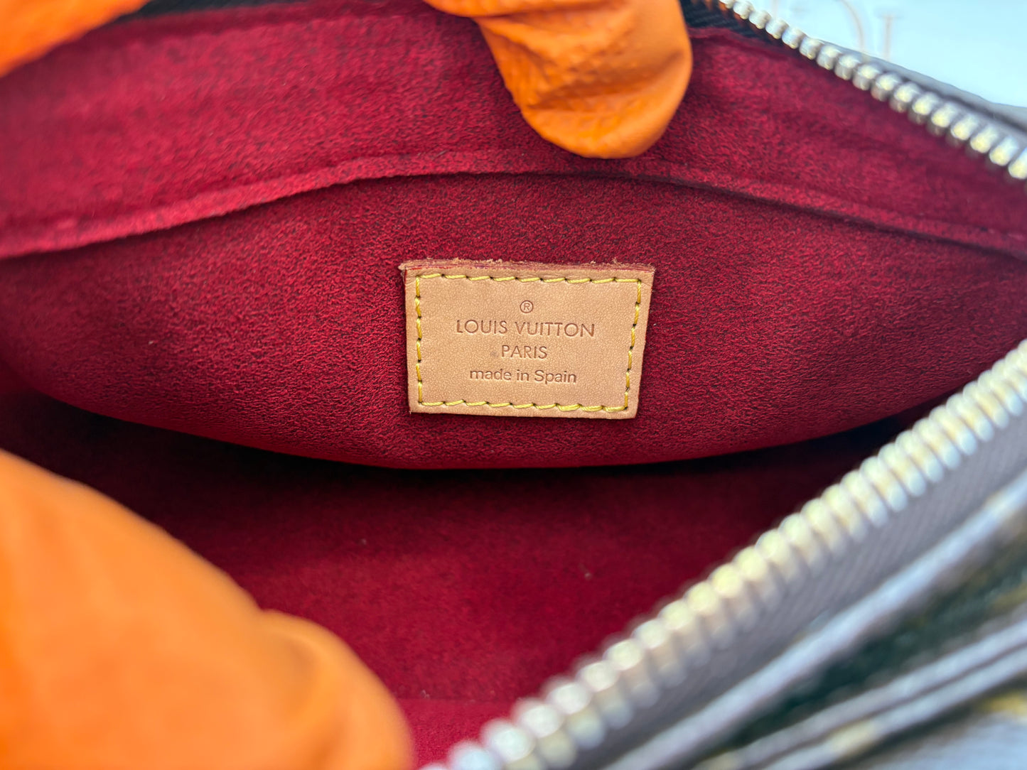 018872 - Louis Vuitton Viva Cite PM