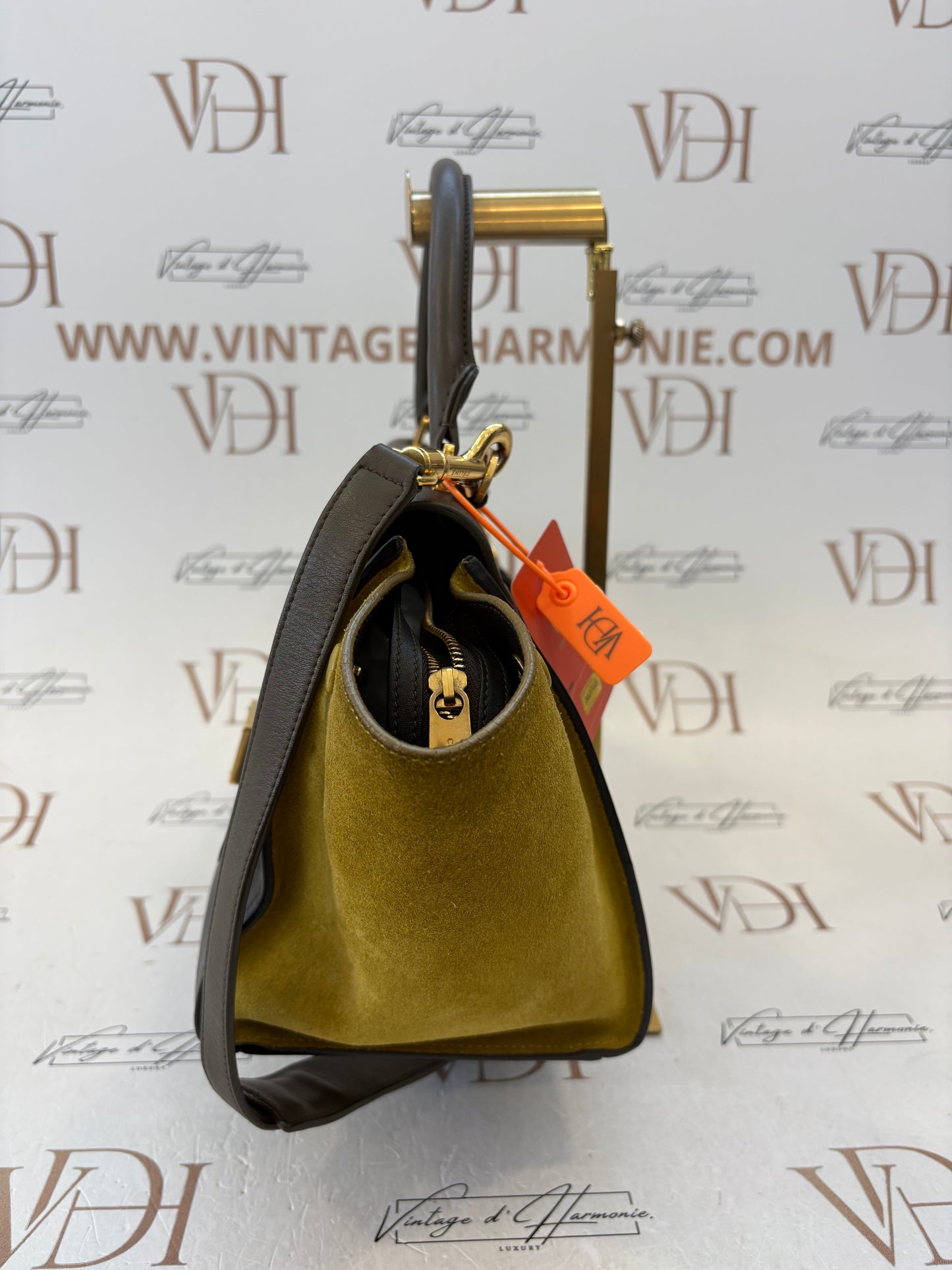383703 - Céline Trapeze