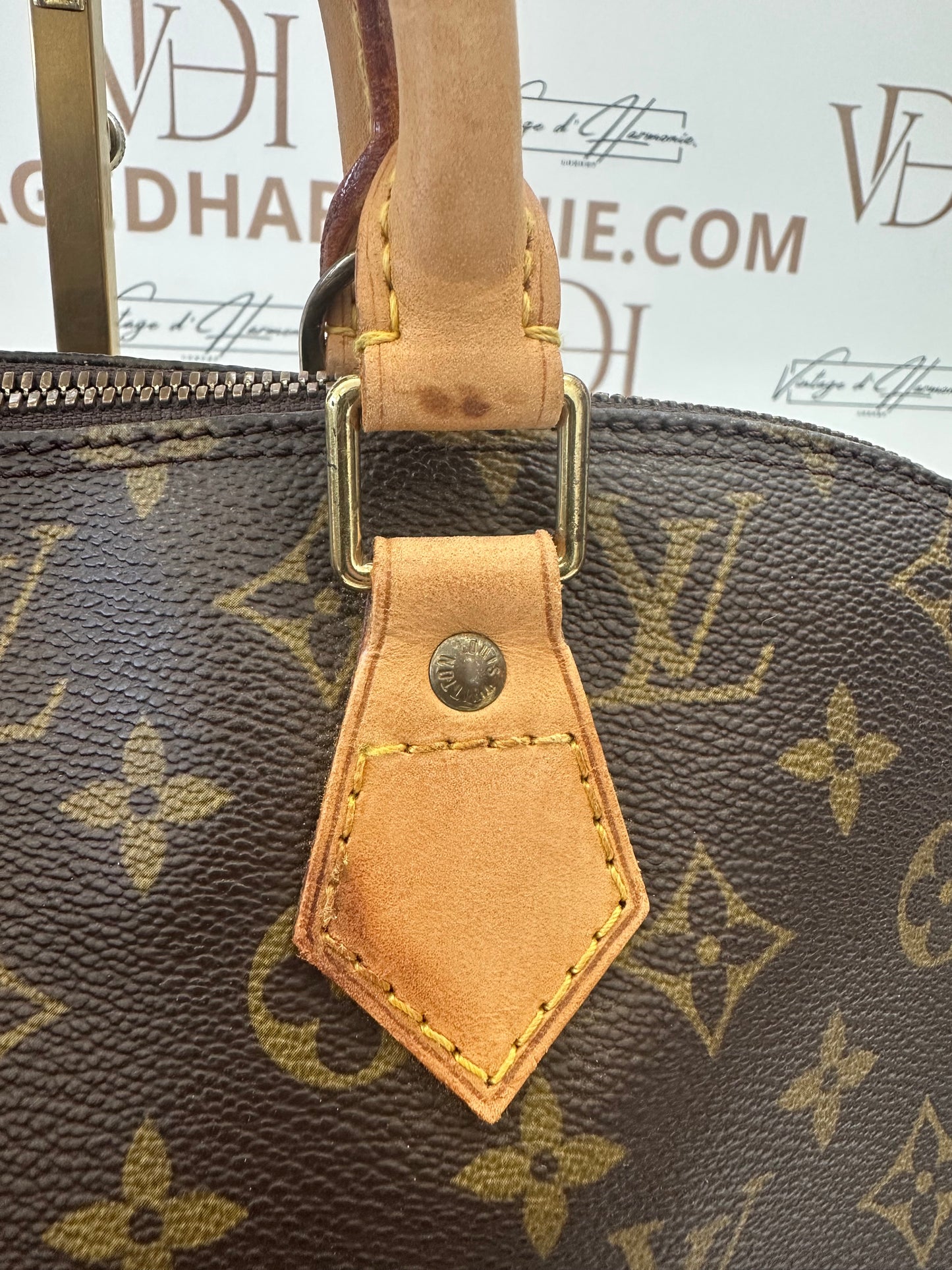 017815 - Louis Vuitton Alma