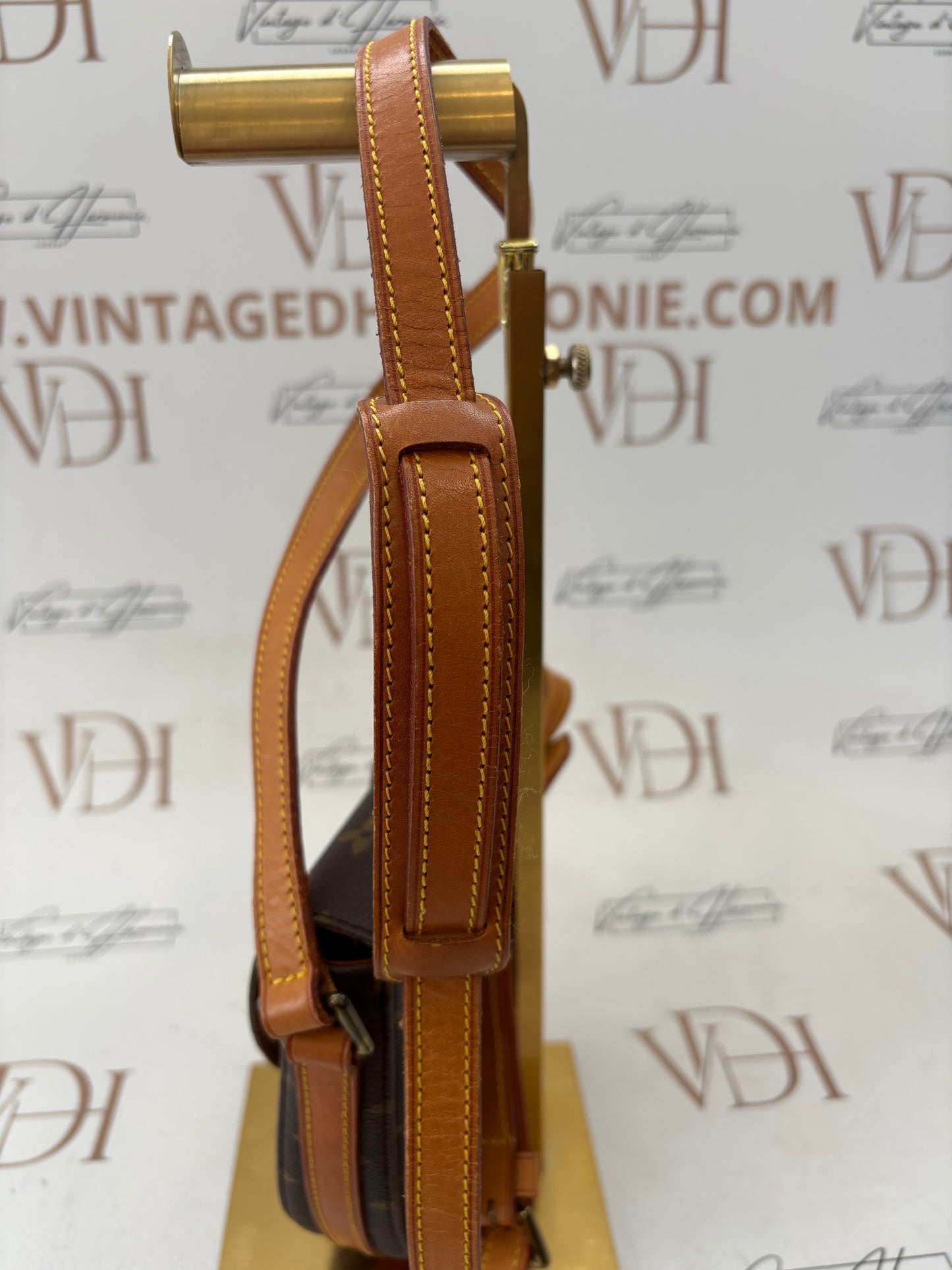 018385 - Louis Vuitton Chantilly PM