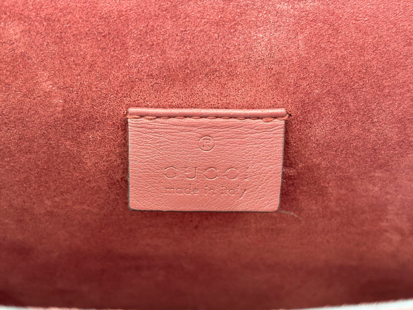 201386 - Gucci Dionysus