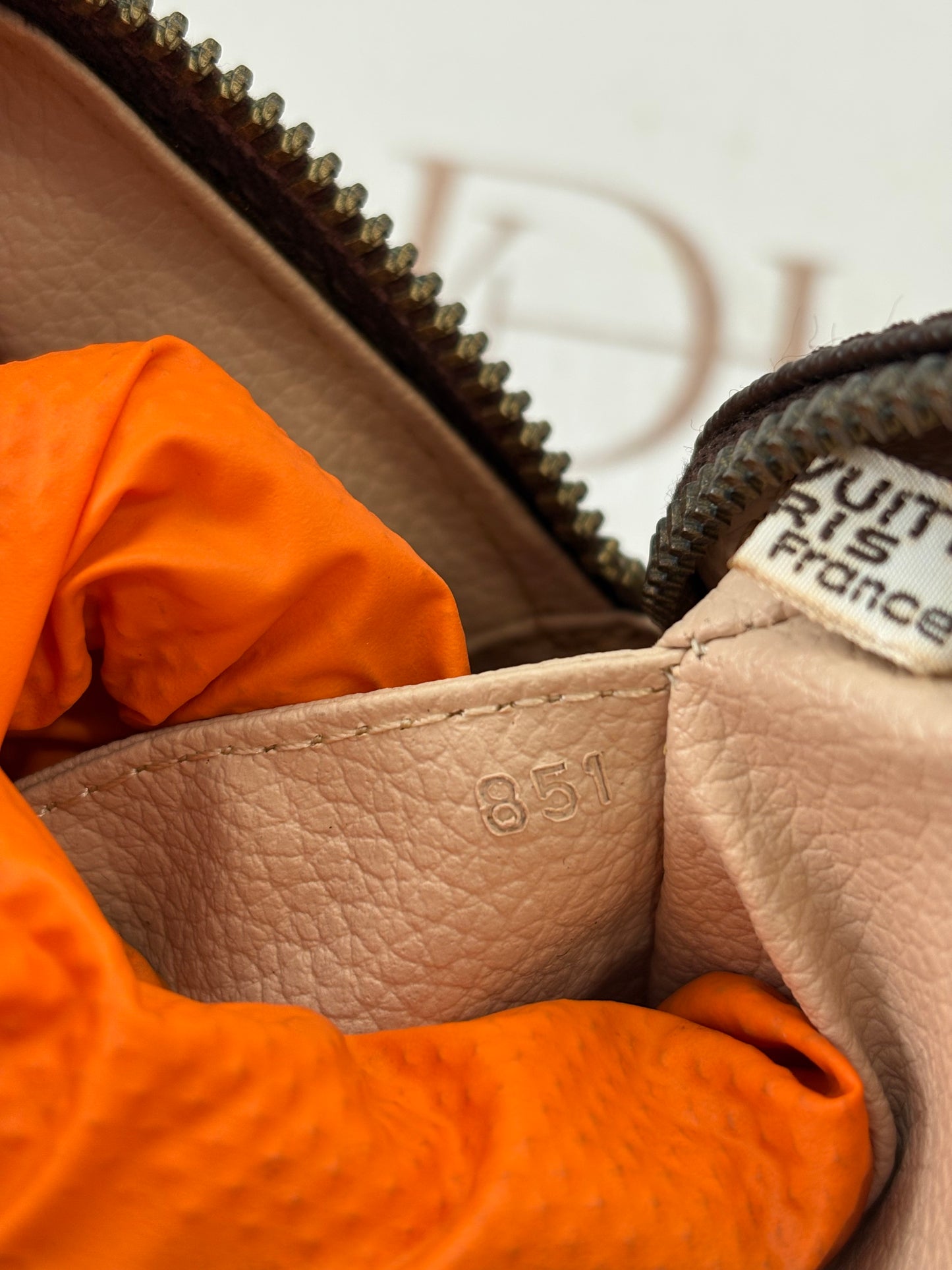 018115 - Louis Vuitton Trousse Toilette 28 M