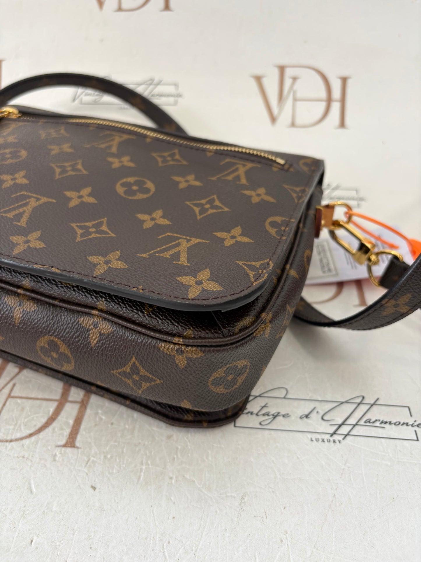 200885 - Louis Vuitton Metis