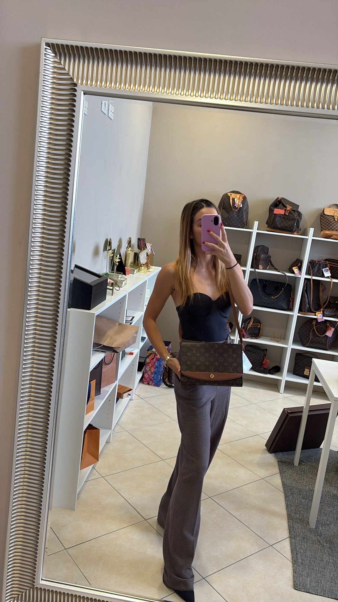 Louis Vuitton Bordeaux 27